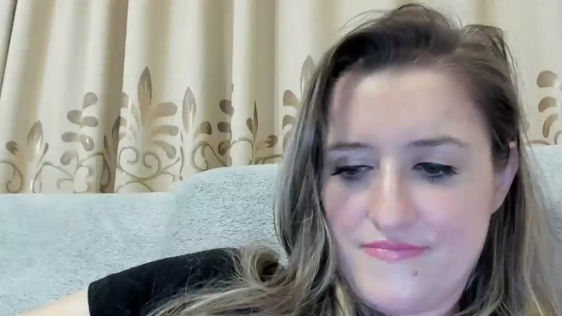 Gallery image thumbnail from BestDream's myfreecams stream on, 10/27/2024, 22:33 image 8 of 20