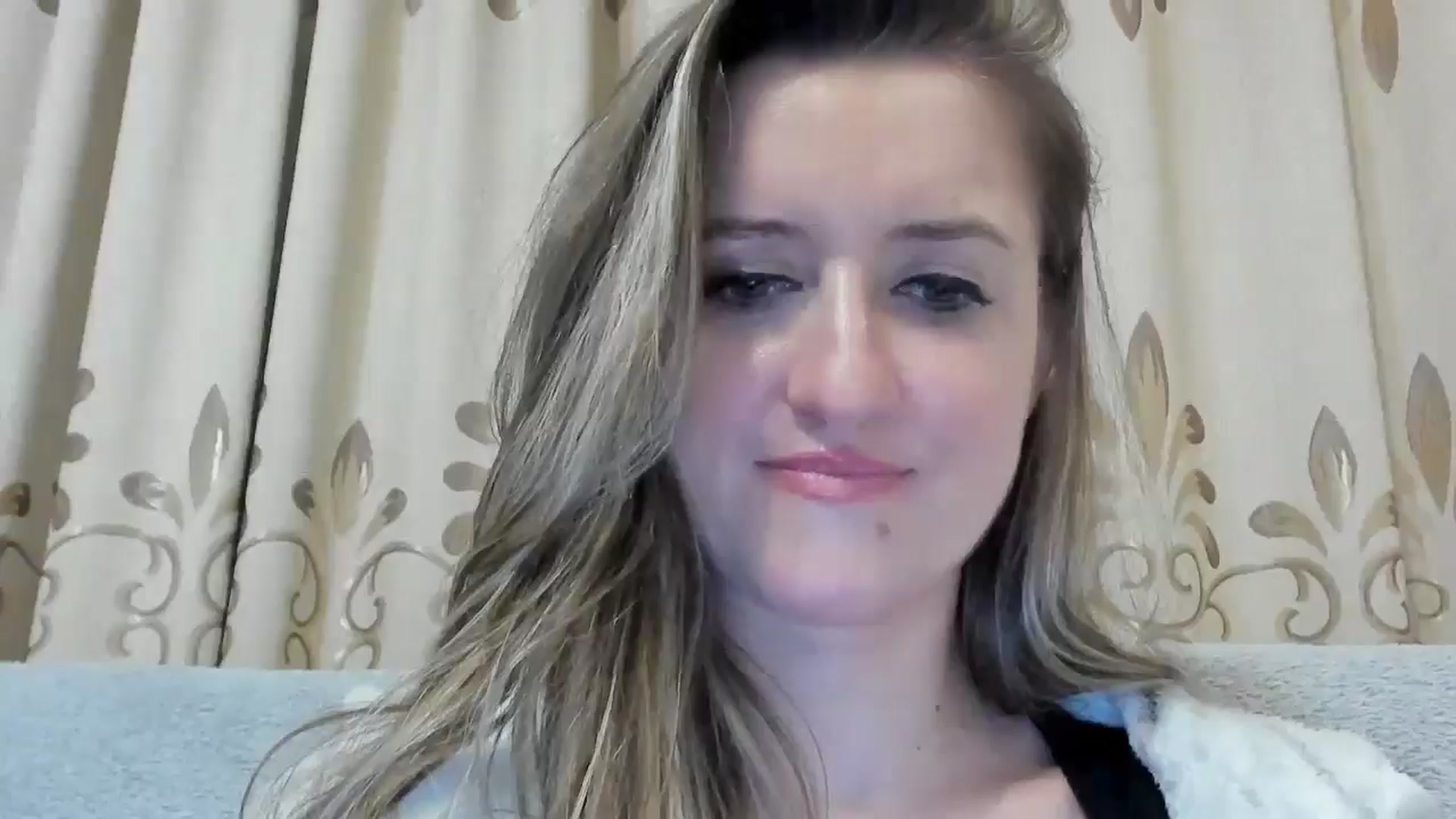 Gallery image thumbnail from BestDream's myfreecams stream on, 10/28/2024, 24:04 image 5 of 20