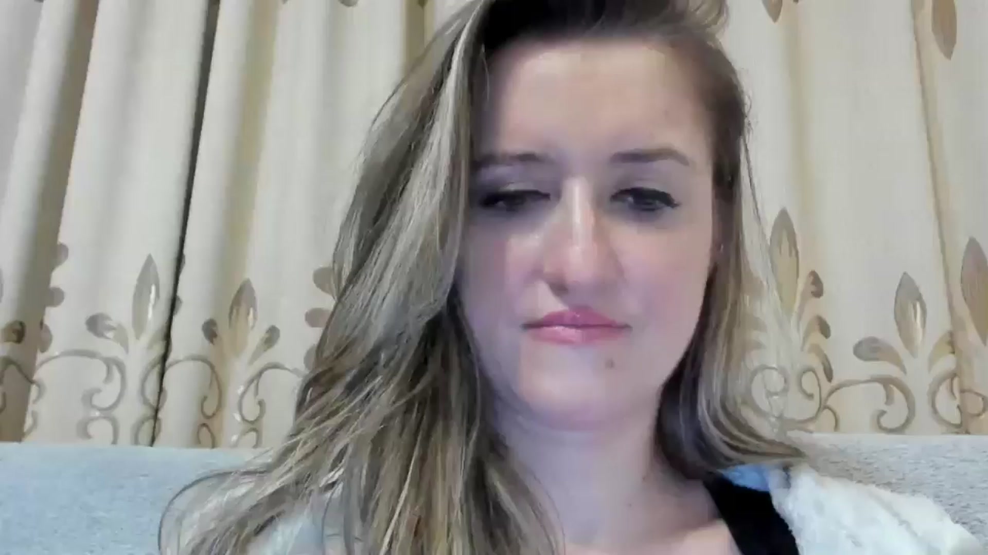 Gallery image thumbnail from BestDream's myfreecams stream on, 10/28/2024, 24:04 image 1 of 20
