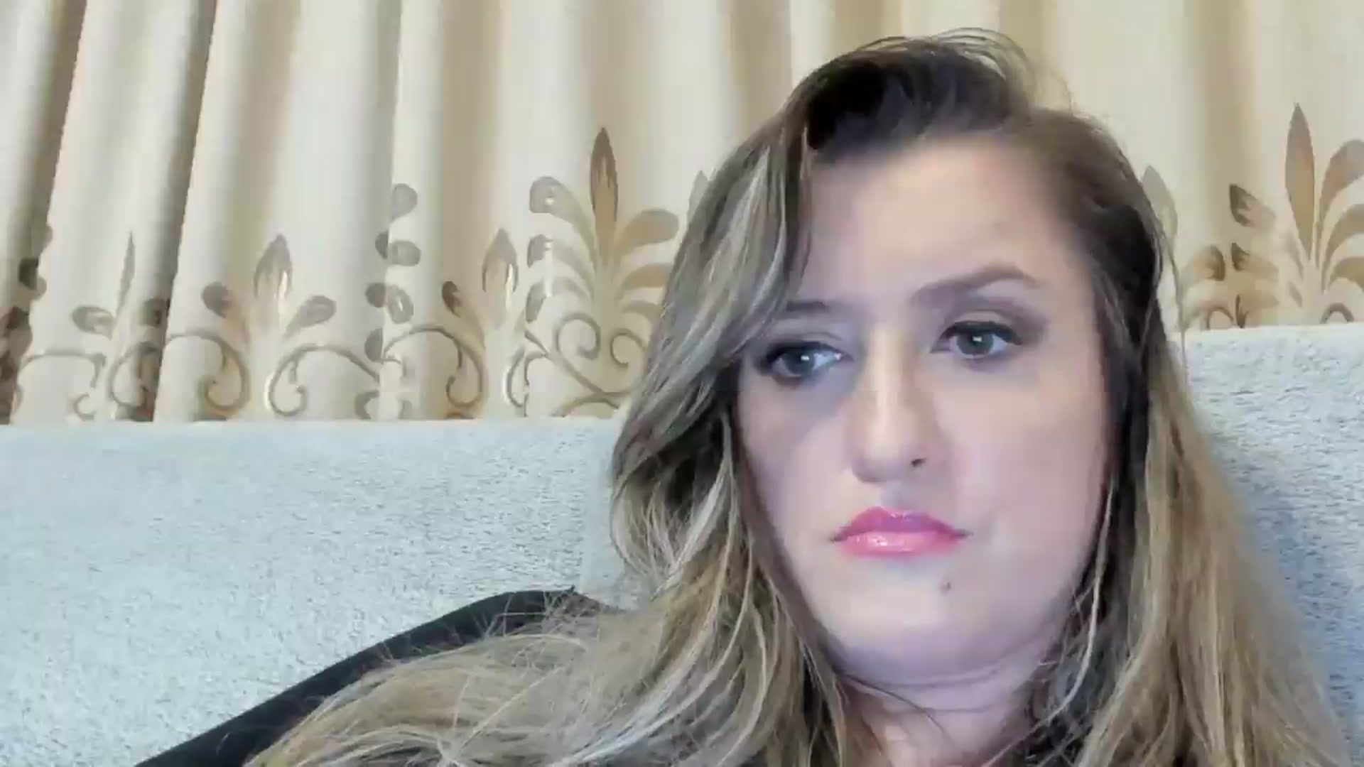 Gallery image thumbnail from BestDream's myfreecams stream on, 10/28/2024, 23:20 image 15 of 20