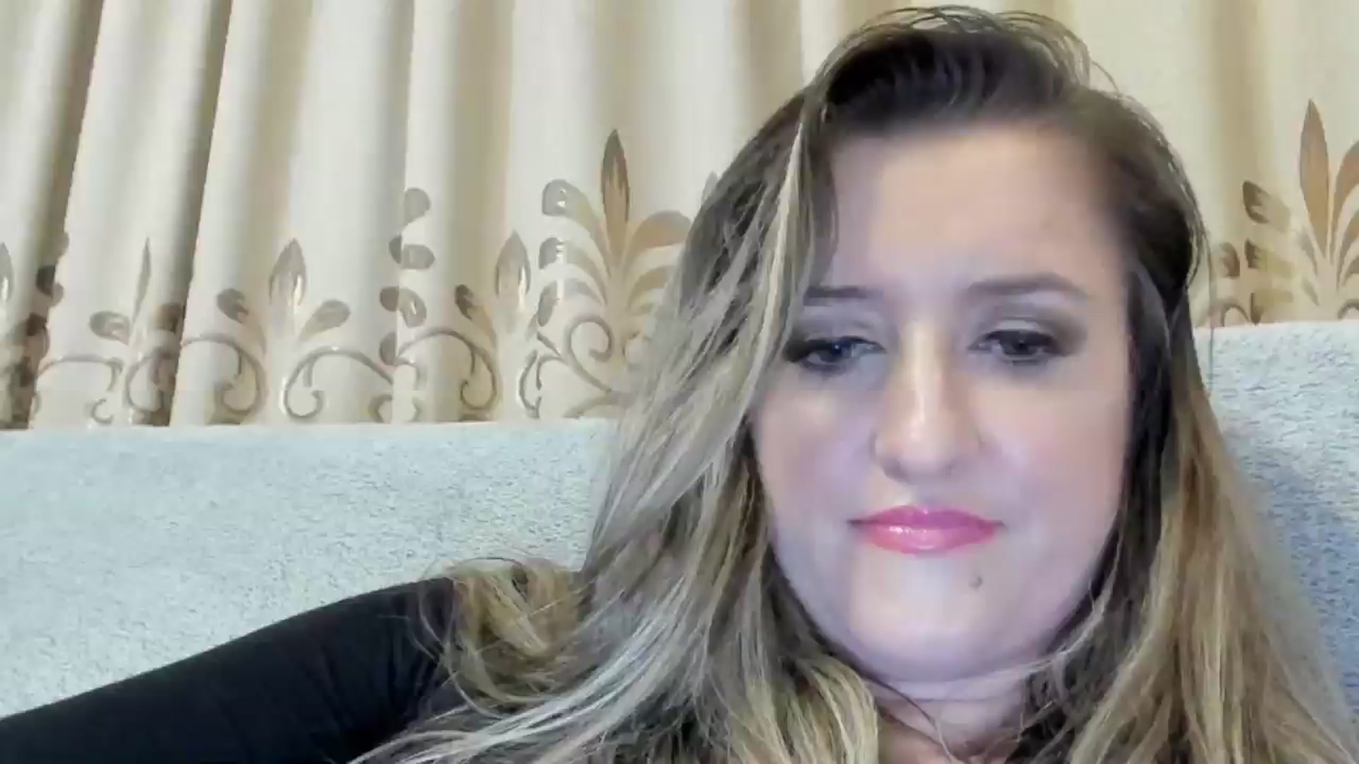 Gallery image thumbnail from BestDream's myfreecams stream on, 10/28/2024, 23:20 image 10 of 20