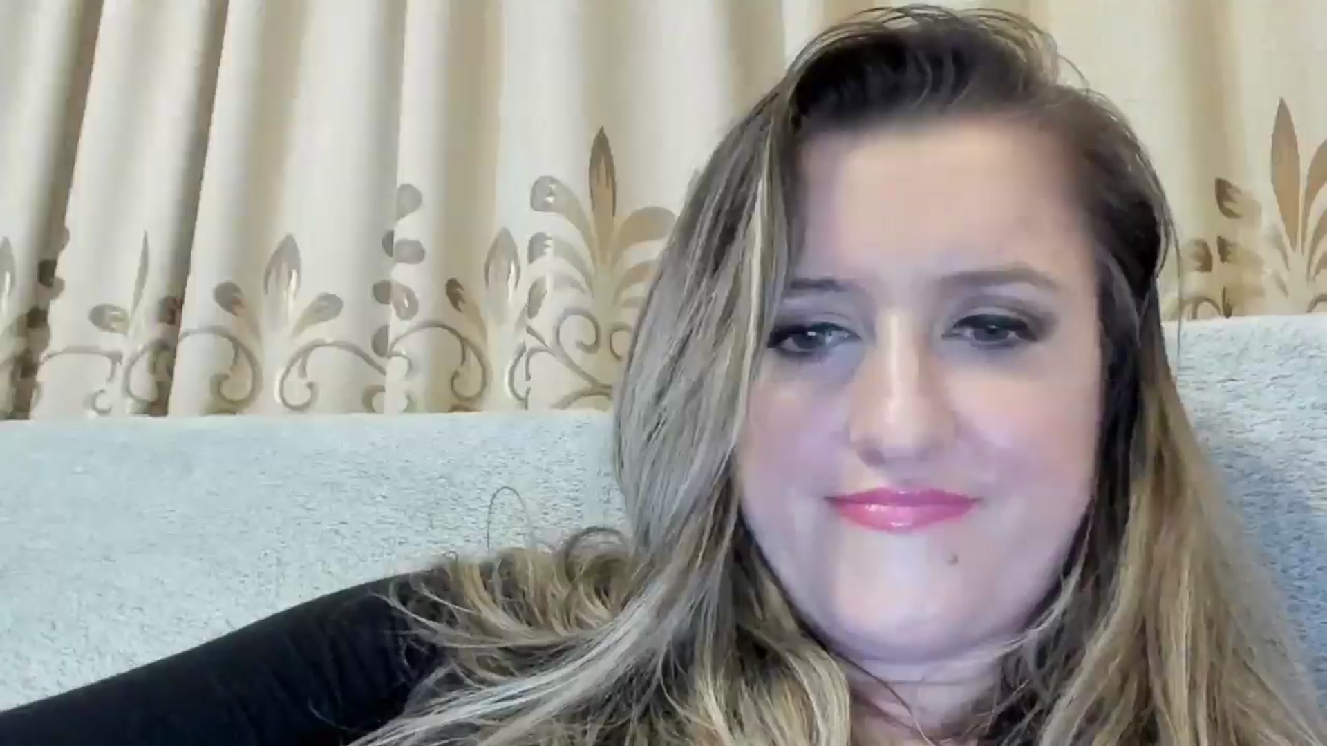 Gallery image thumbnail from BestDream's myfreecams stream on, 10/28/2024, 23:20 image 8 of 20