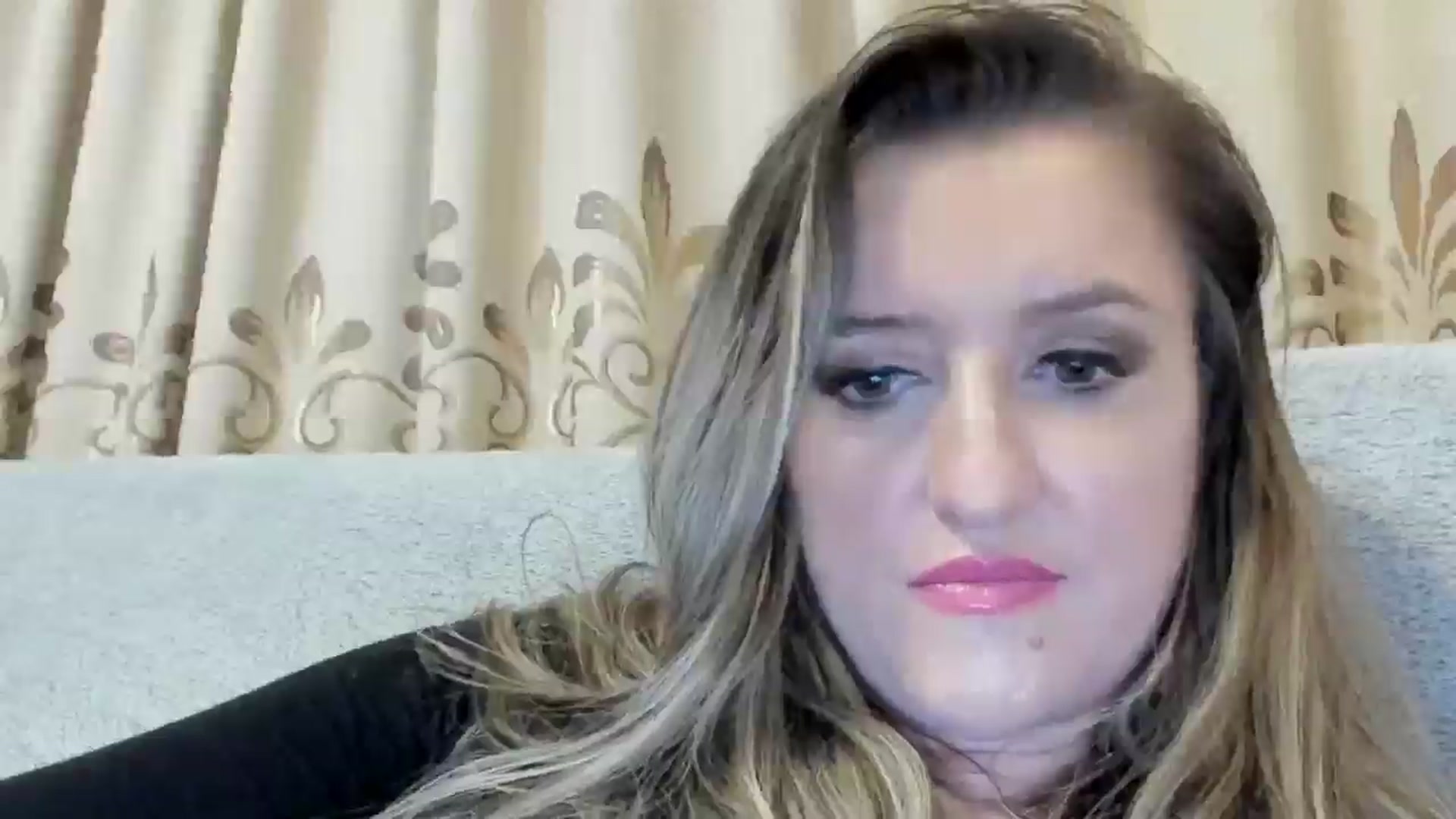 Gallery image thumbnail from BestDream's myfreecams stream on, 10/28/2024, 23:20 image 7 of 20