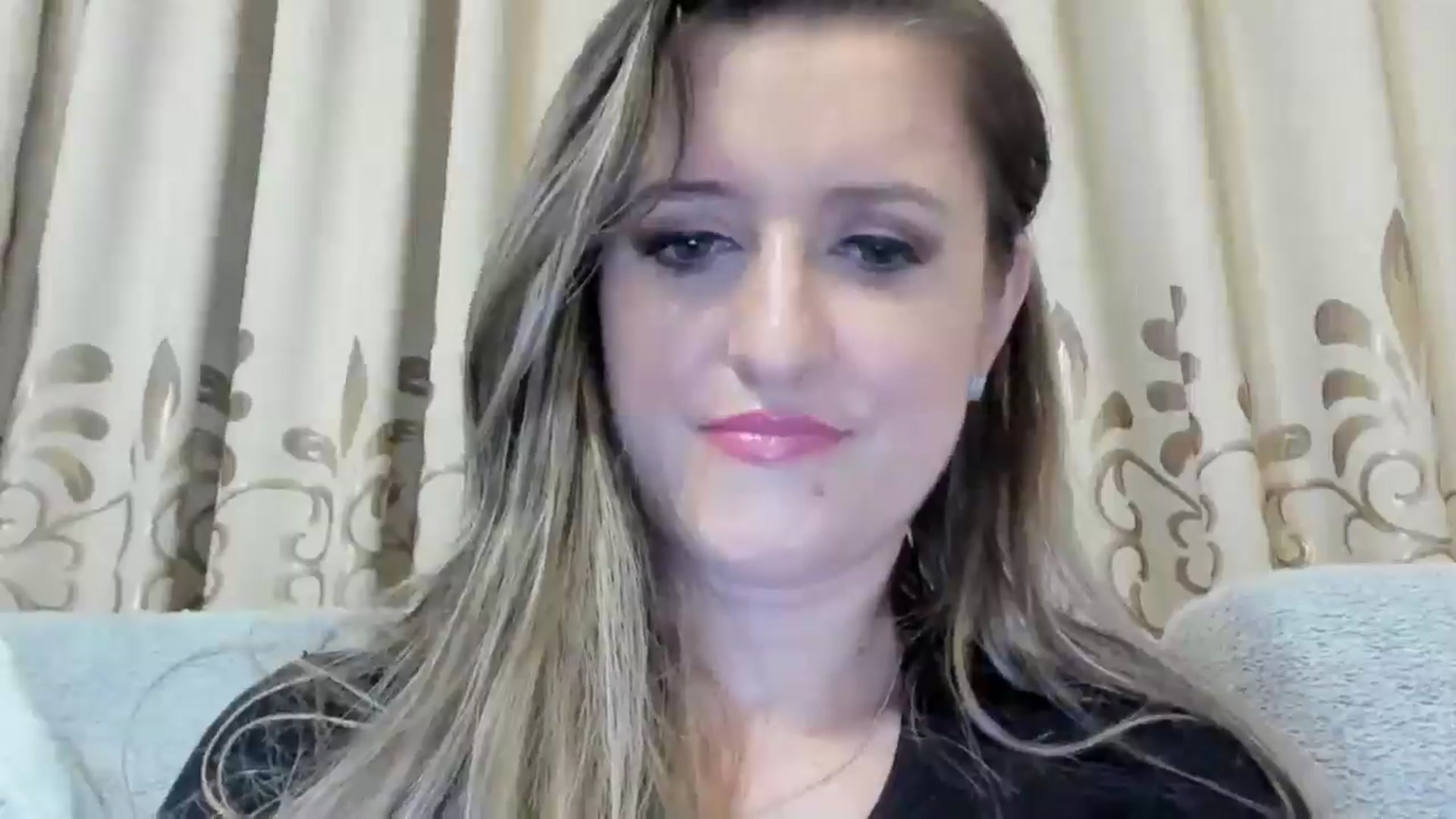 Gallery image thumbnail from BestDream's myfreecams stream on, 10/29/2024, 24:00 image 4 of 20