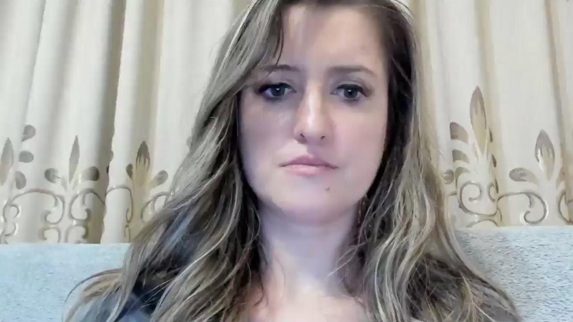 Gallery image thumbnail from BestDream's myfreecams stream on, 10/29/2024, 21:31 image 17 of 20