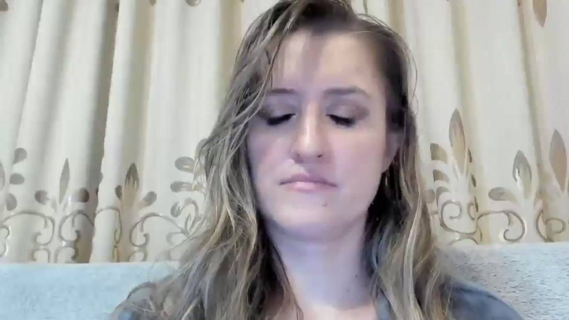 Gallery image thumbnail from BestDream's myfreecams stream on, 10/29/2024, 22:41 image 10 of 20