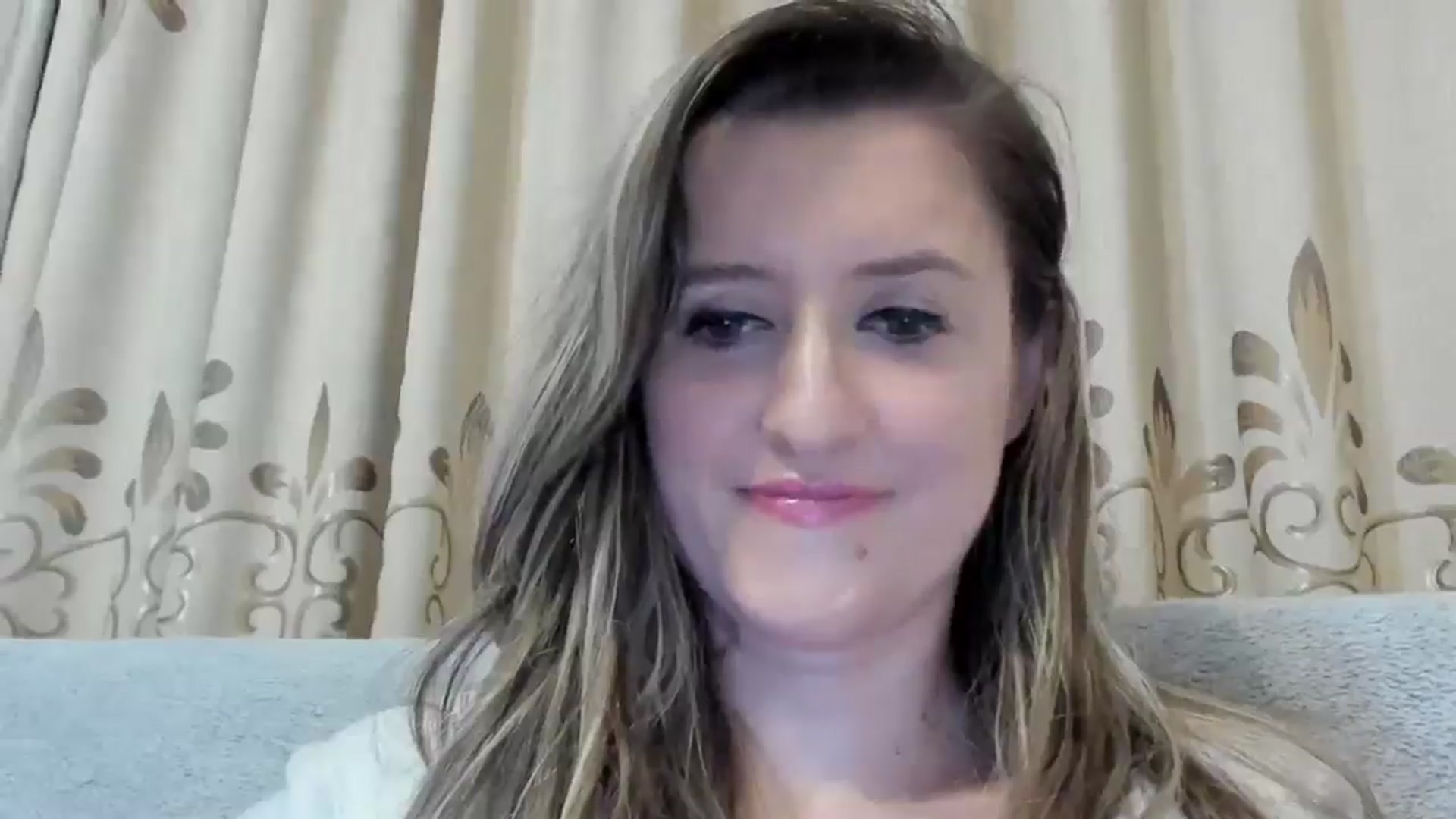 Gallery image thumbnail from BestDream's myfreecams stream on, 10/31/2024, 01:50 image 12 of 20