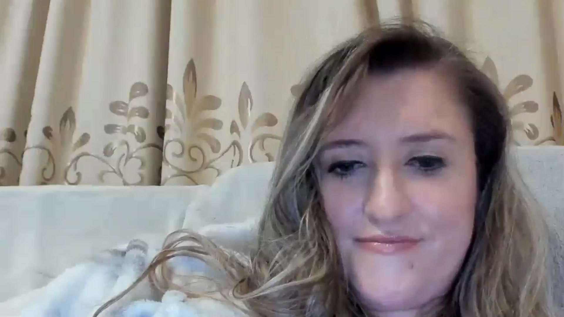Gallery image thumbnail from BestDream's myfreecams stream on, 11/02/2024, 22:33 image 10 of 20