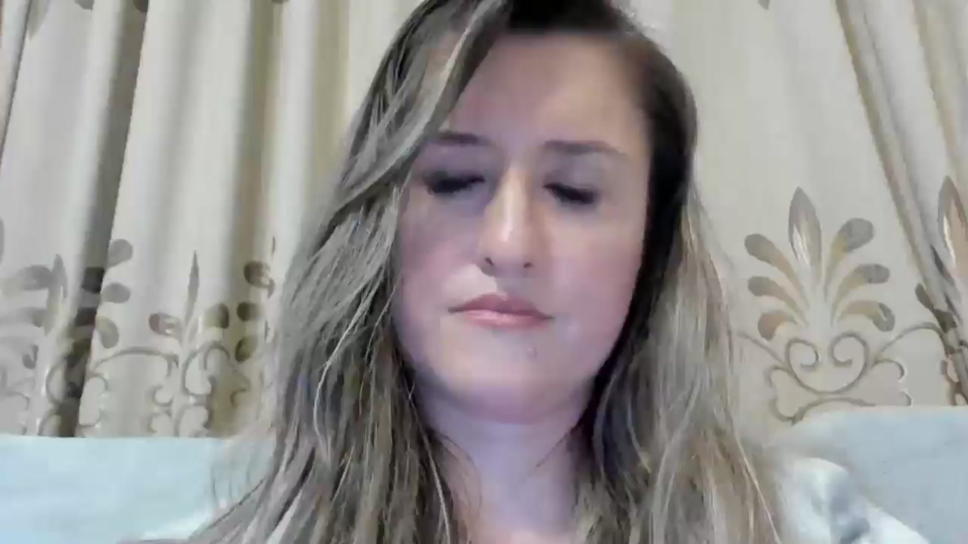 Gallery image thumbnail from BestDream's myfreecams stream on, 11/02/2024, 23:15 image 10 of 20