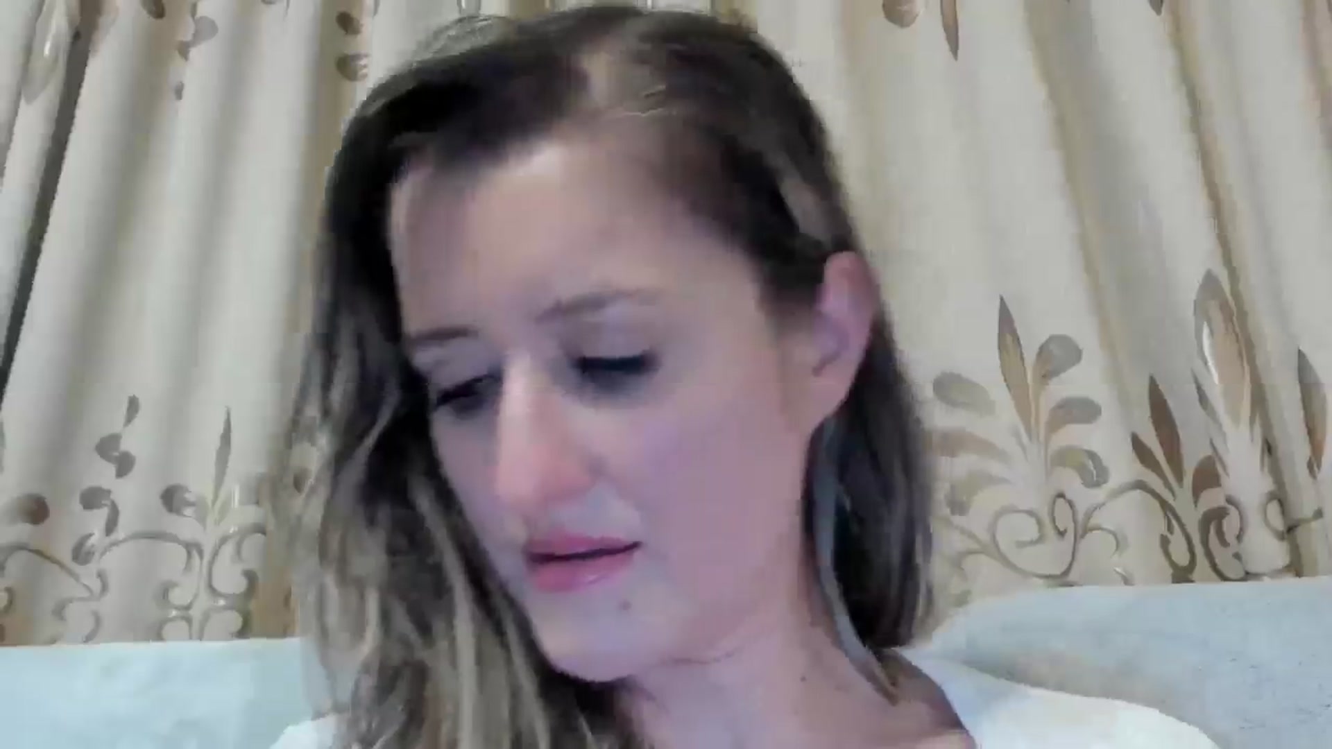 Gallery image thumbnail from BestDream's myfreecams stream on, 11/05/2024, 24:00 image 16 of 20