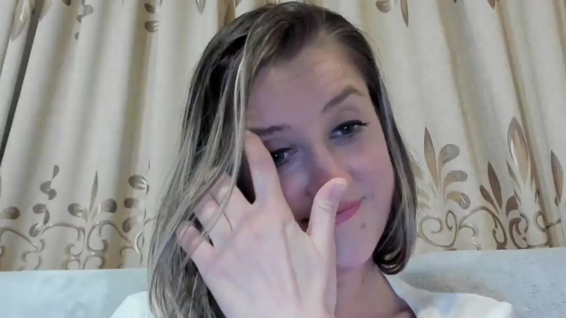 Gallery image thumbnail from BestDream's myfreecams stream on, 11/05/2024, 24:00 image 2 of 20