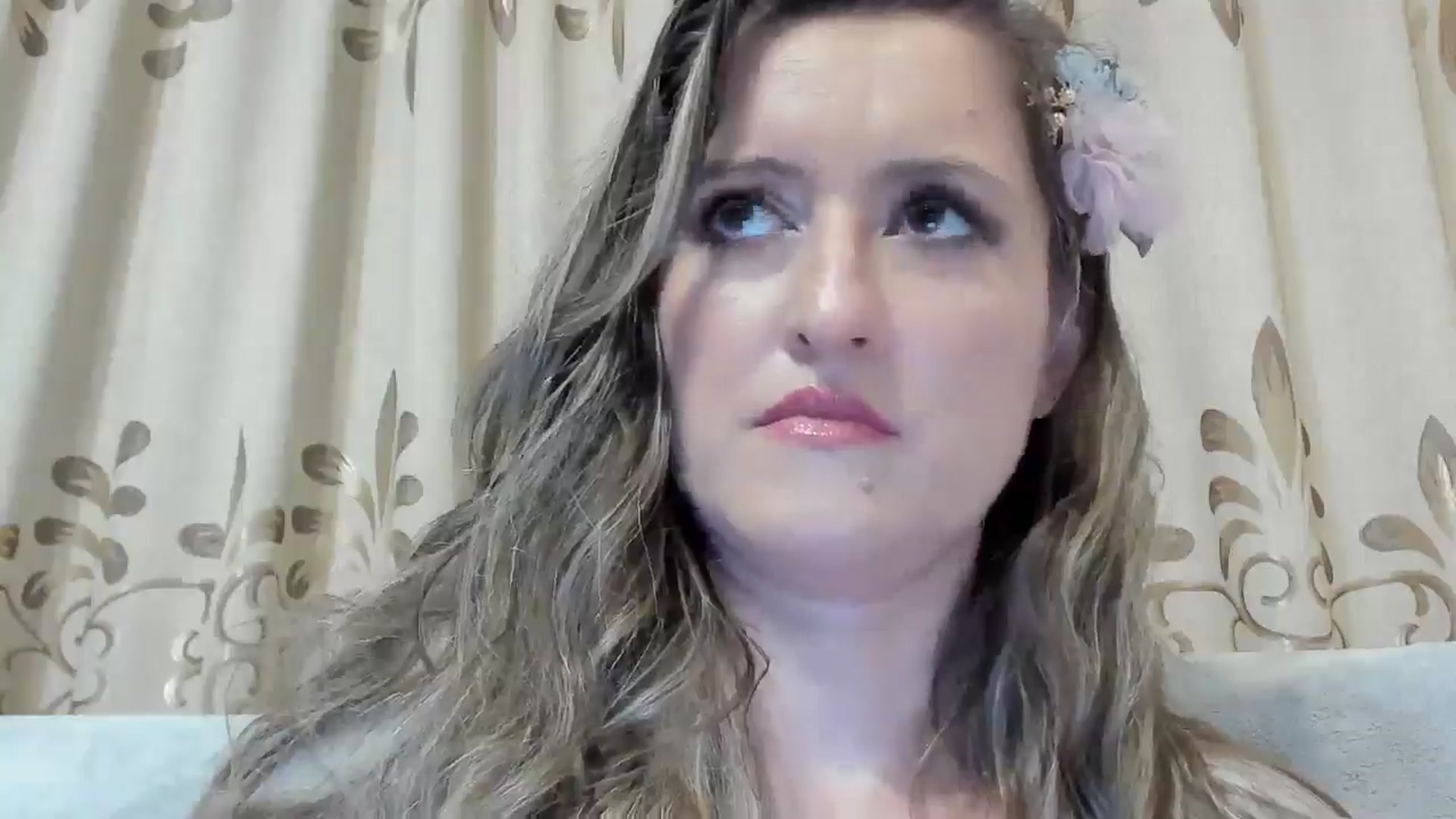 Gallery image thumbnail from BestDream's myfreecams stream on, 11/08/2024, 23:15 image 3 of 20