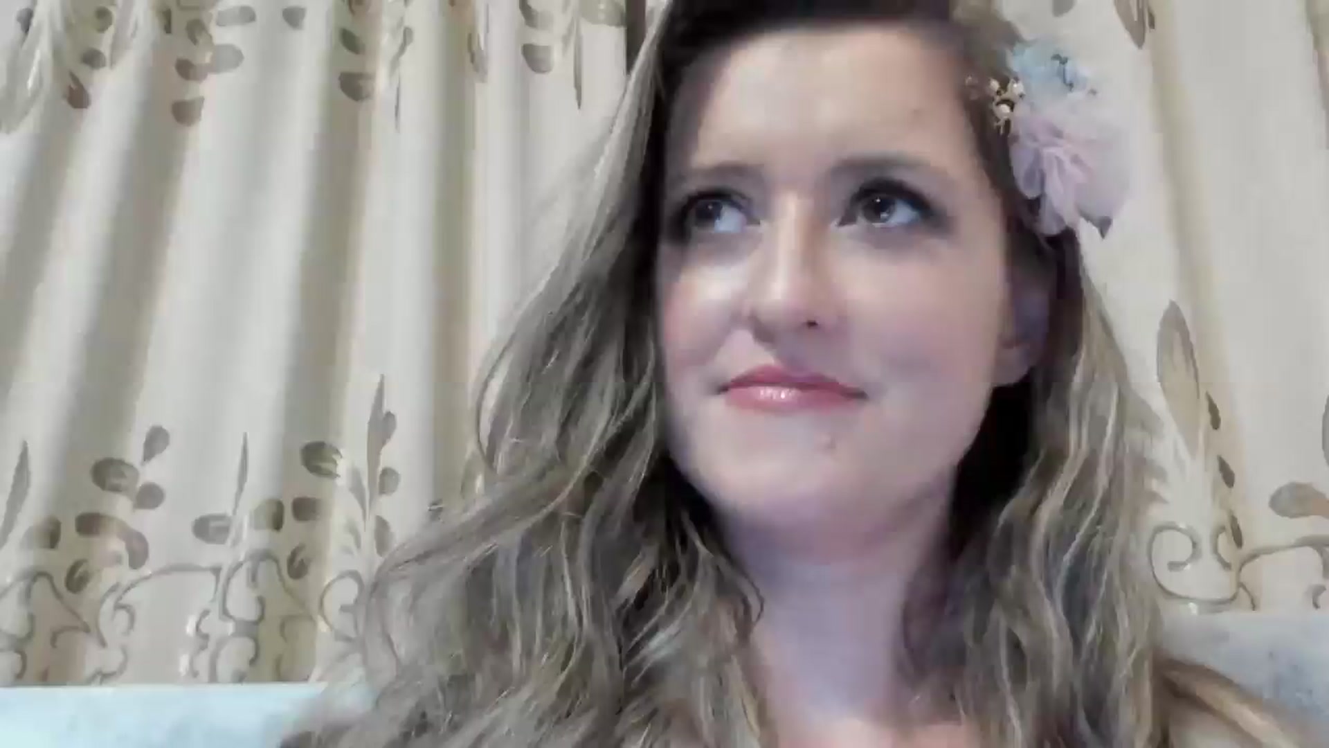 Gallery image thumbnail from BestDream's myfreecams stream on, 11/08/2024, 23:15 image 8 of 20