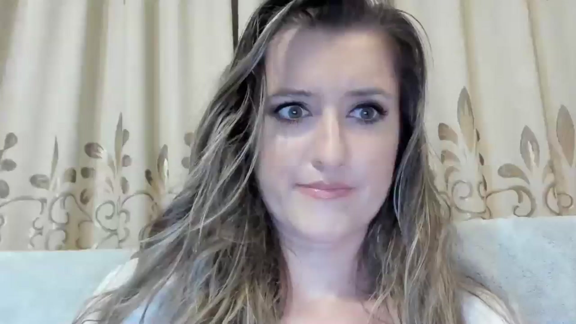 Gallery image thumbnail from BestDream's myfreecams stream on, 11/10/2024, 22:55 image 3 of 20