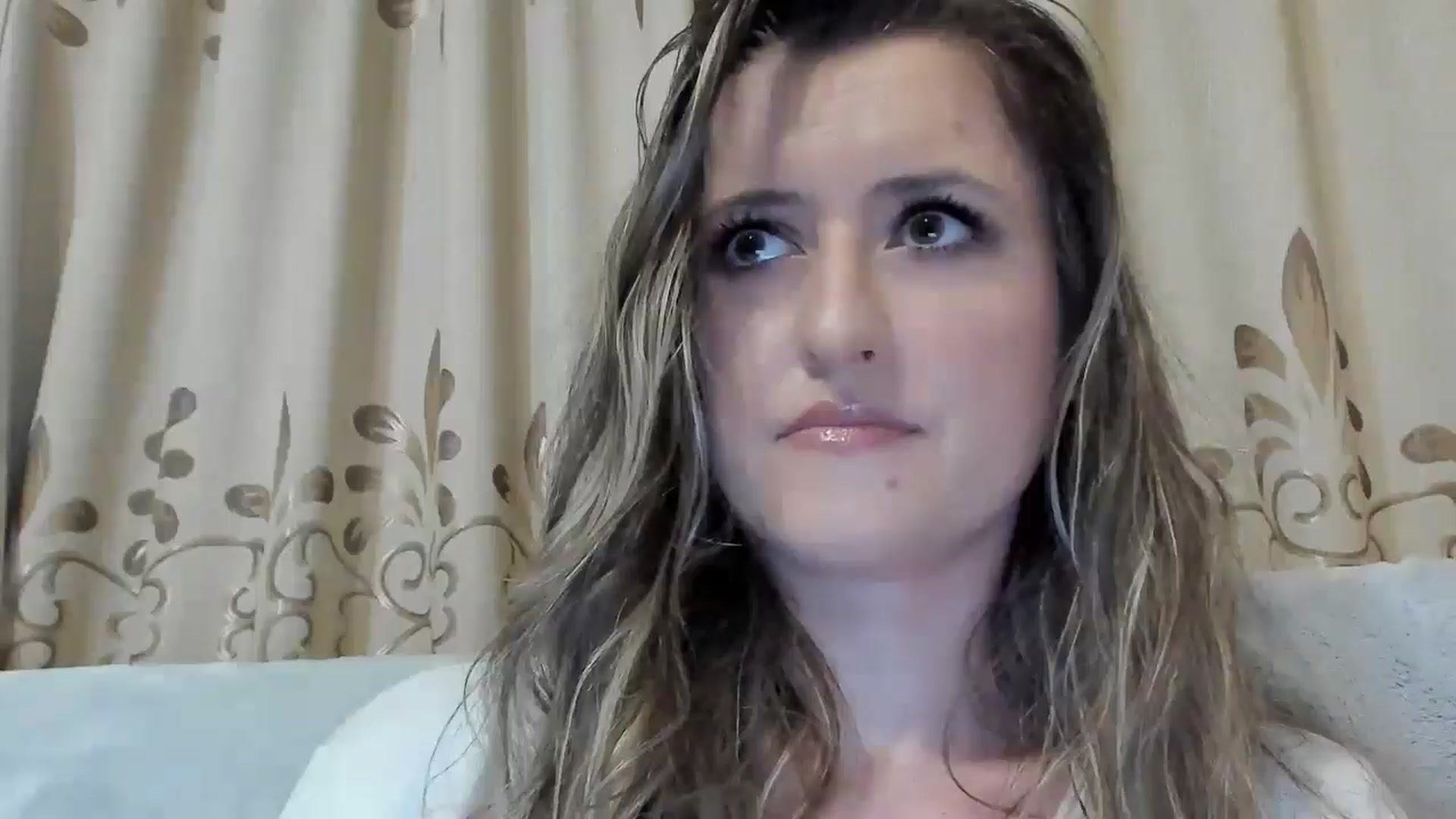 Gallery image thumbnail from BestDream's myfreecams stream on, 11/10/2024, 22:55 image 14 of 20