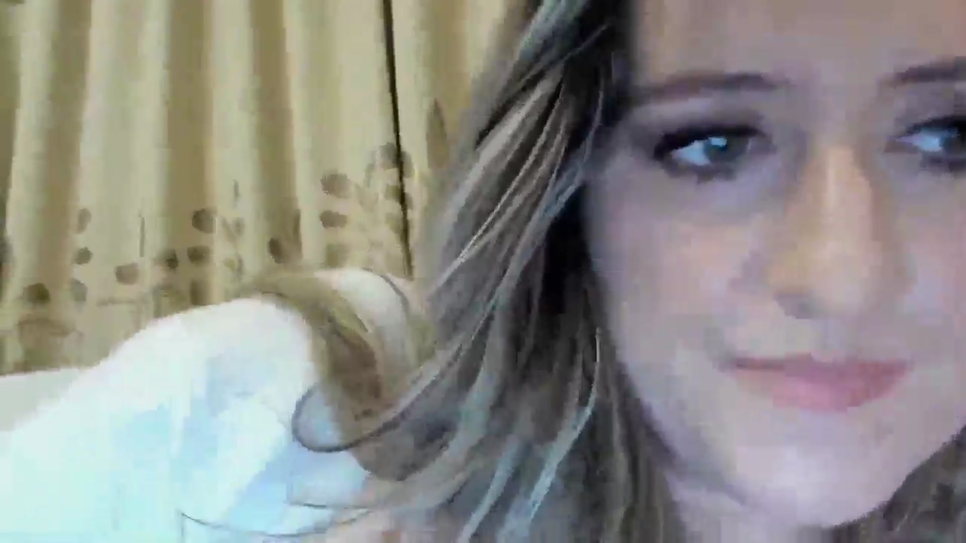 Gallery image thumbnail from BestDream's myfreecams stream on, 11/11/2024, 02:12 image 12 of 20