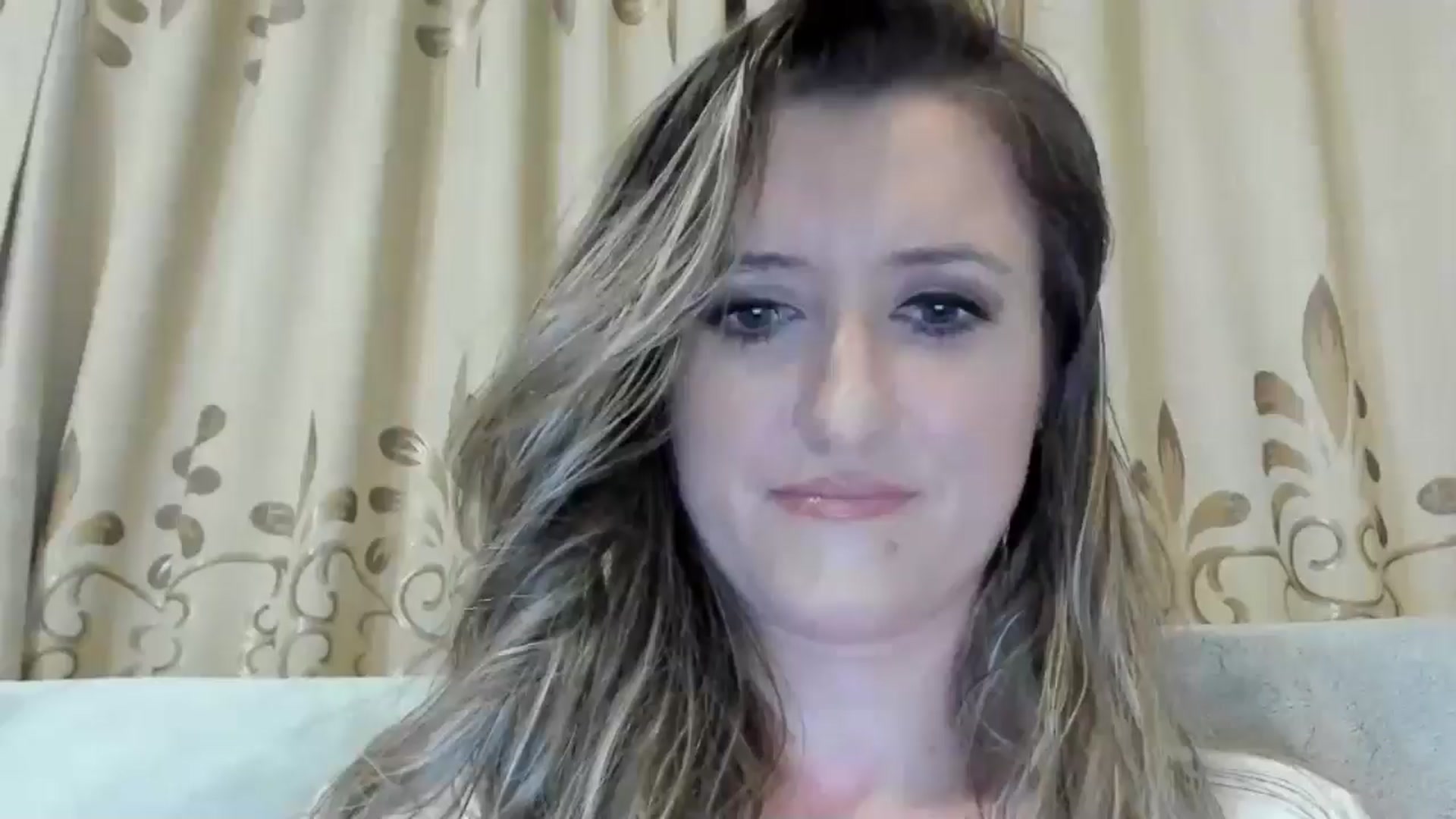 Gallery image thumbnail from BestDream's myfreecams stream on, 11/11/2024, 02:12 image 3 of 20