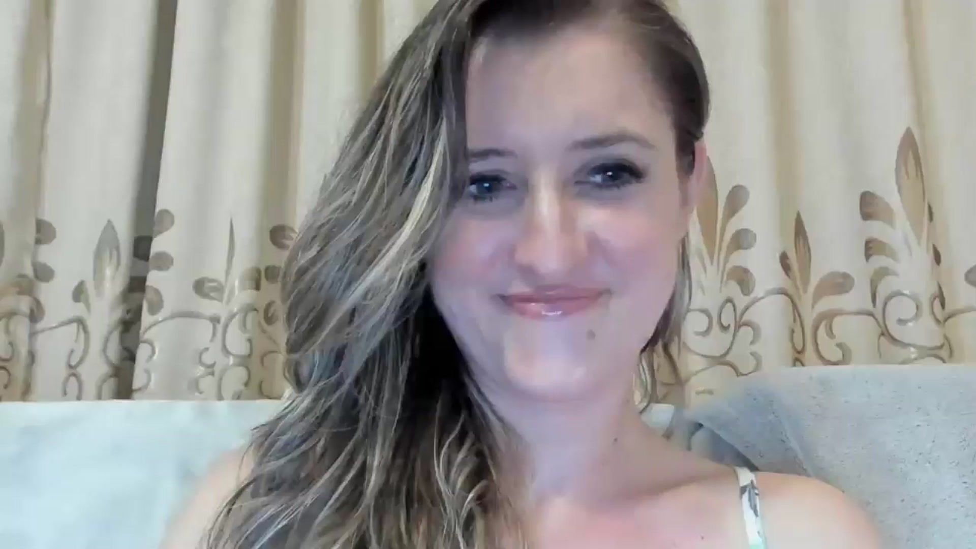 Gallery image thumbnail from BestDream's myfreecams stream on, 11/11/2024, 20:01 image 3 of 20