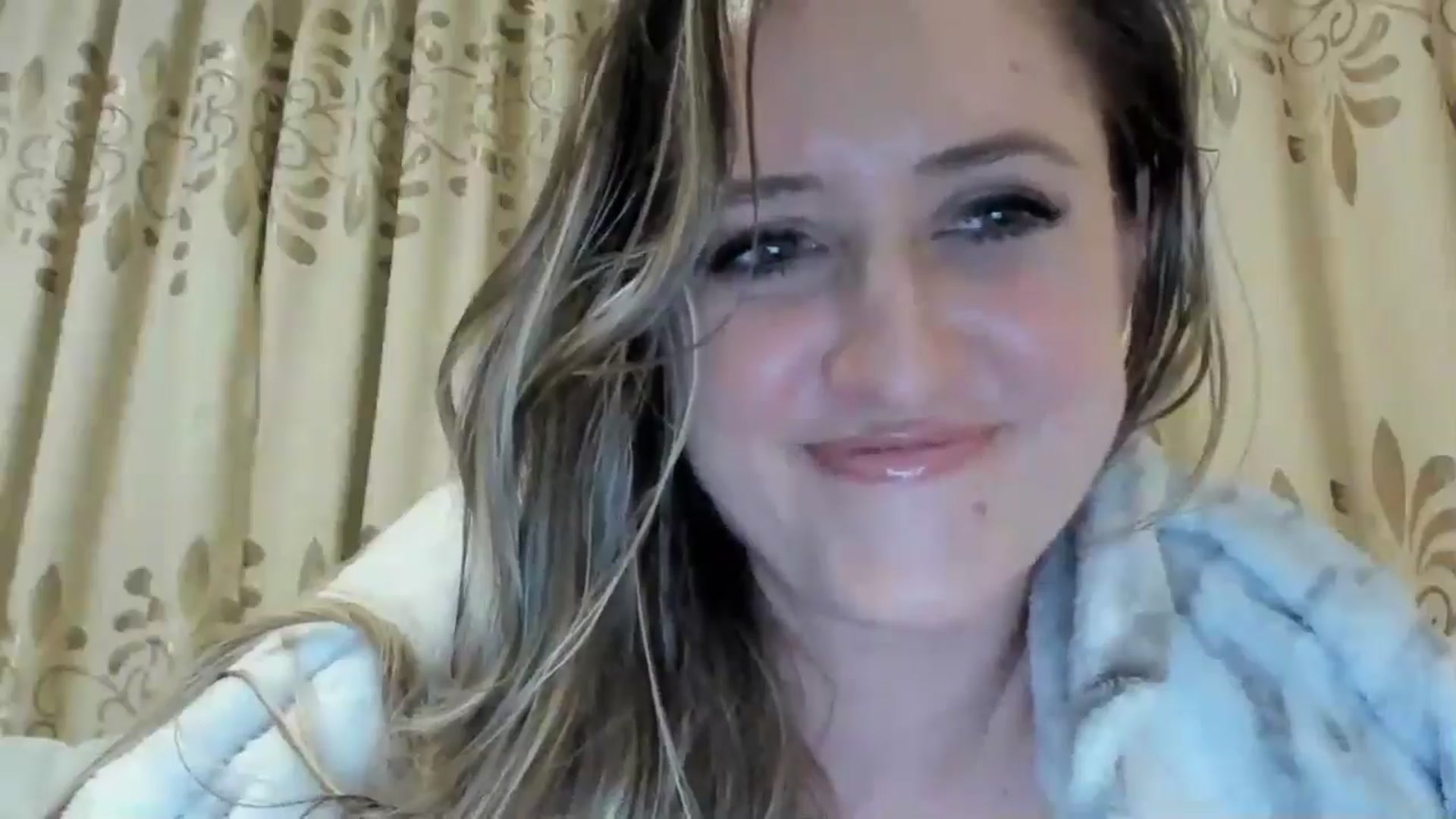 Gallery image thumbnail from BestDream's myfreecams stream on, 11/11/2024, 20:37 image 13 of 20