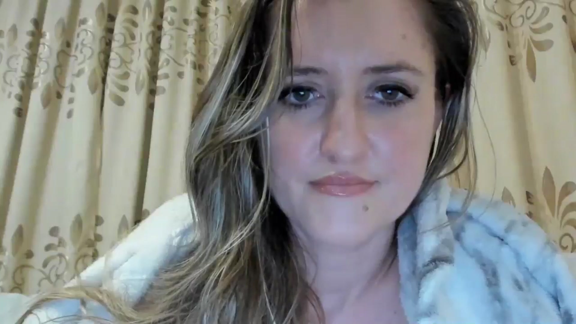 Gallery image thumbnail from BestDream's myfreecams stream on, 11/11/2024, 20:37 image 17 of 20