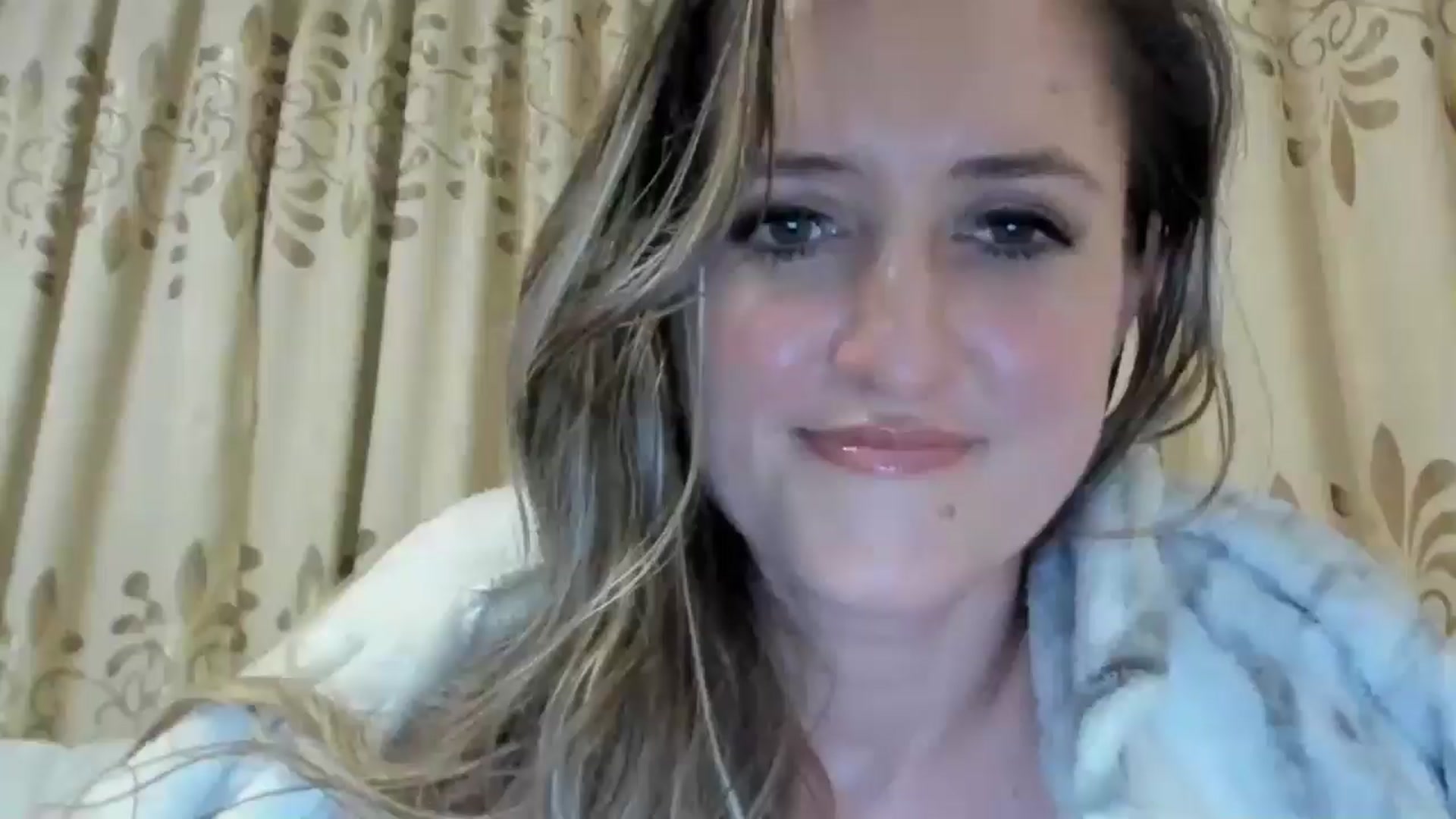 Gallery image thumbnail from BestDream's myfreecams stream on, 11/11/2024, 20:37 image 15 of 20