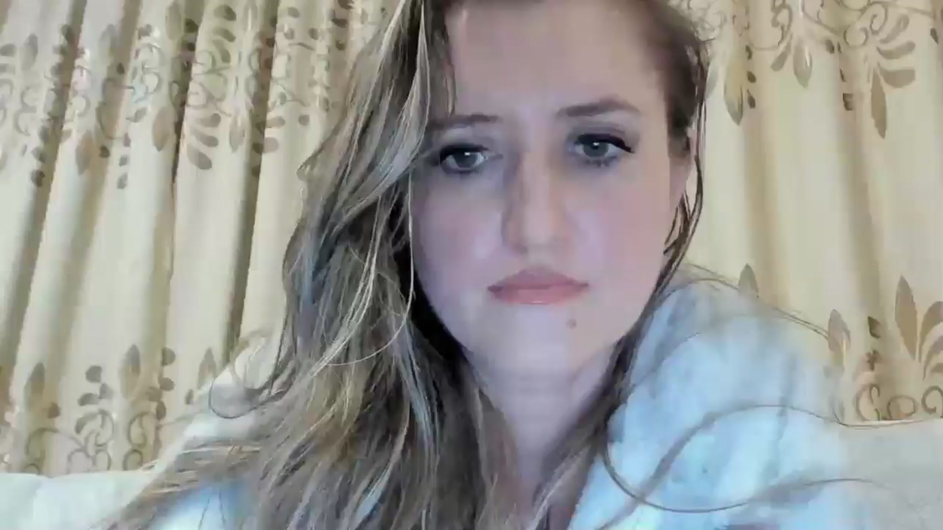Gallery image thumbnail from BestDream's myfreecams stream on, 11/11/2024, 21:30 image 6 of 20