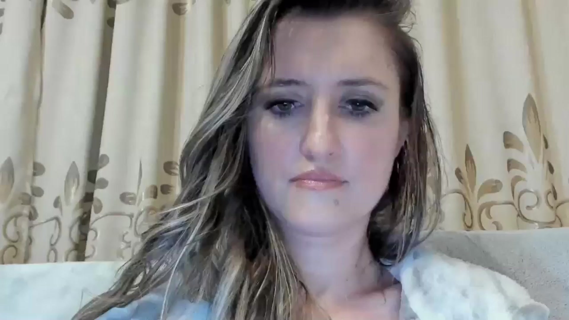 Gallery image thumbnail from BestDream's myfreecams stream on, 11/11/2024, 21:57 image 1 of 20