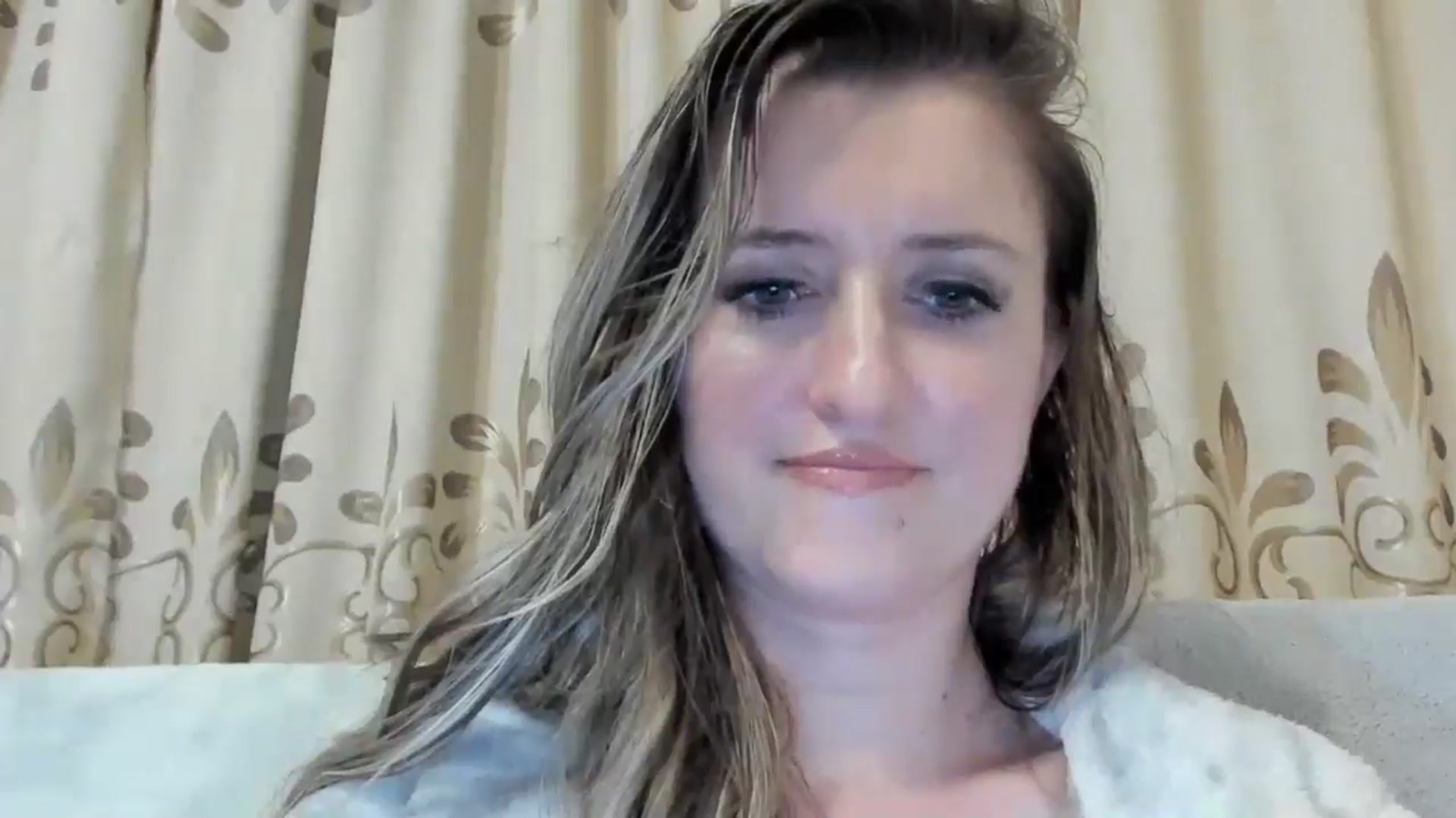 Gallery image thumbnail from BestDream's myfreecams stream on, 11/11/2024, 21:57 image 18 of 20