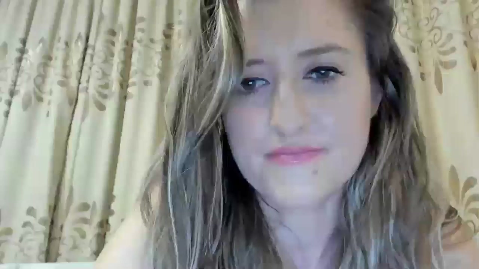 Gallery image thumbnail from BestDream's myfreecams stream on, 11/13/2024, 19:54 image 9 of 20