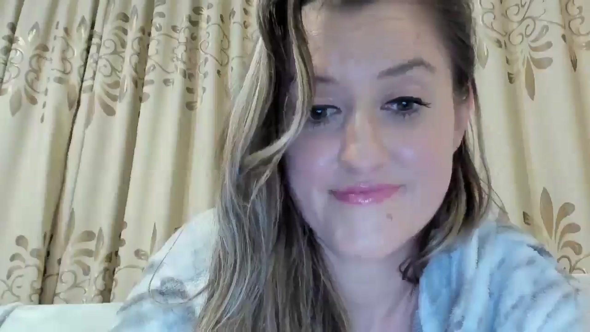 Gallery image thumbnail from BestDream's myfreecams stream on, 11/13/2024, 21:30 image 10 of 20