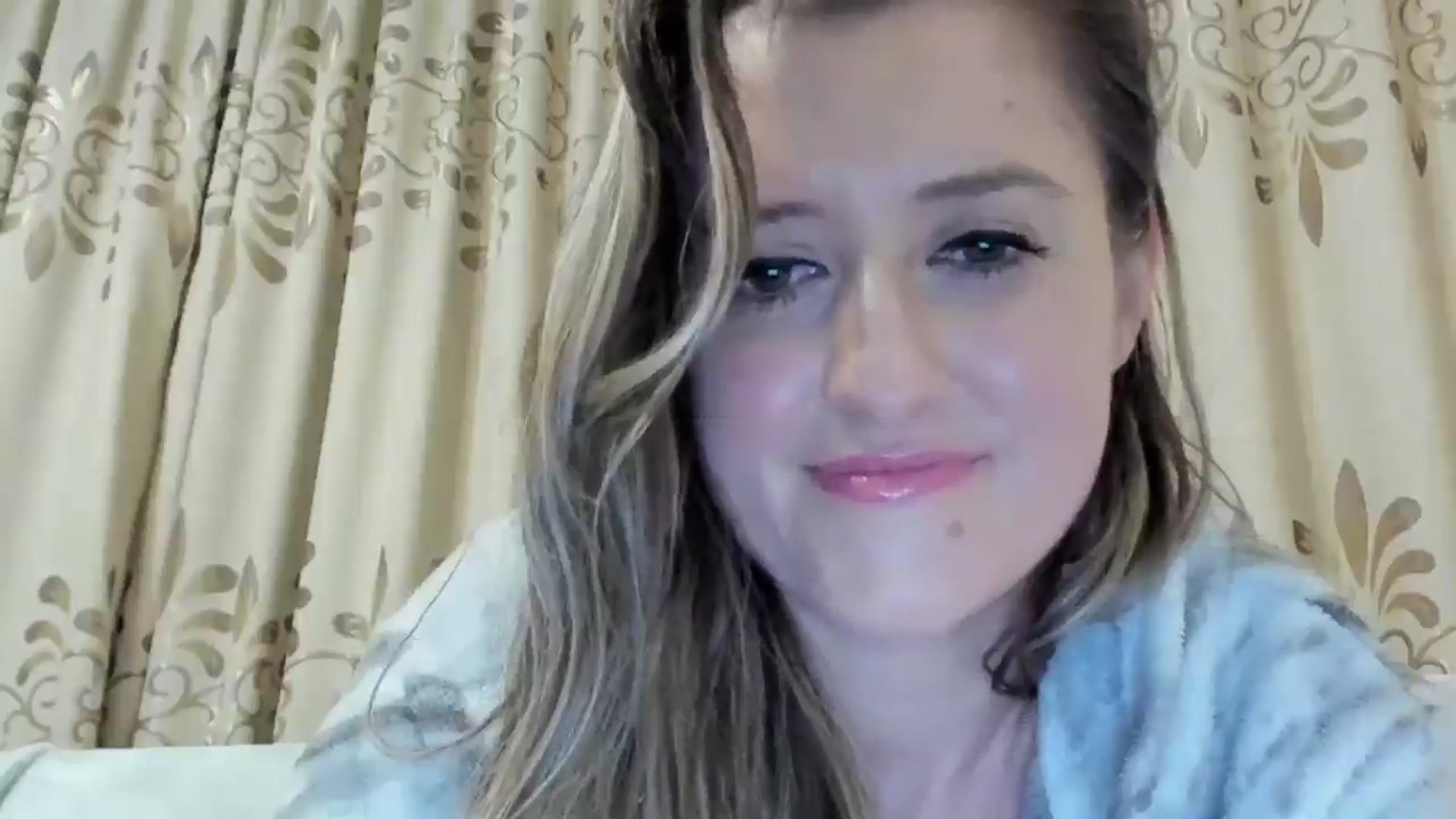 Gallery image thumbnail from BestDream's myfreecams stream on, 11/13/2024, 21:30 image 8 of 20