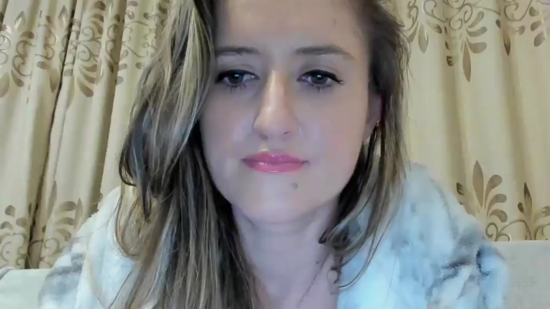 Gallery image thumbnail from BestDream's myfreecams stream on, 11/14/2024, 24:04 image 6 of 20