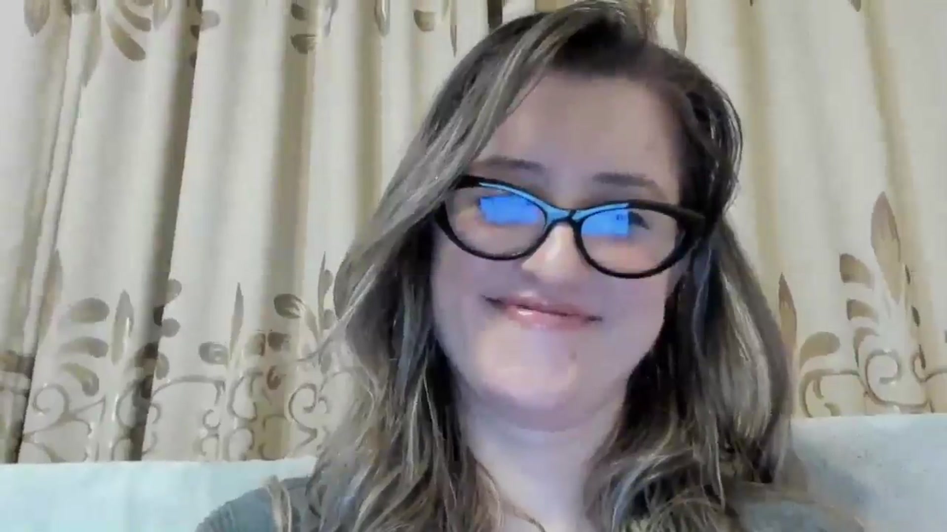 Gallery image thumbnail from BestDream's myfreecams stream on, 11/15/2024, 24:01 image 7 of 20