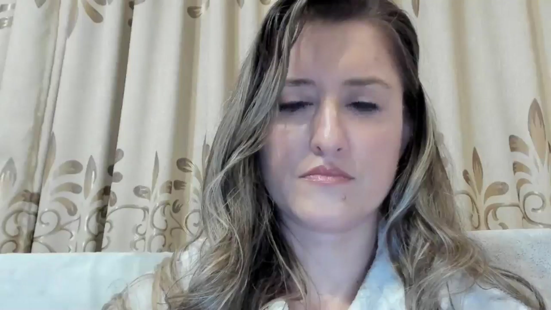 Gallery image thumbnail from BestDream's myfreecams stream on, 11/15/2024, 24:34 image 7 of 20