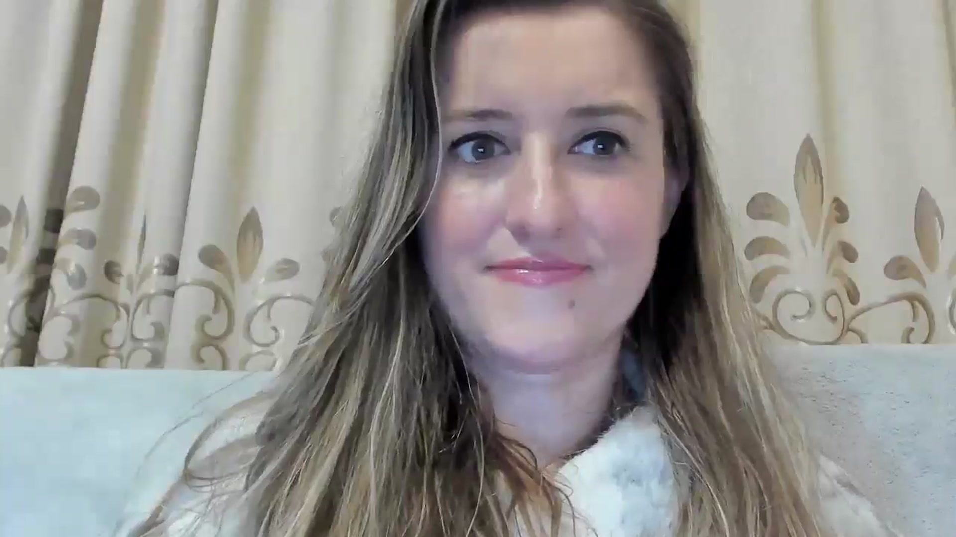 Gallery image thumbnail from BestDream's myfreecams stream on, 11/16/2024, 24:32 image 9 of 20