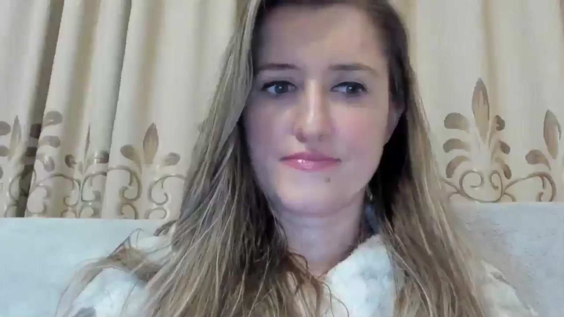 Gallery image thumbnail from BestDream's myfreecams stream on, 11/16/2024, 24:32 image 13 of 20