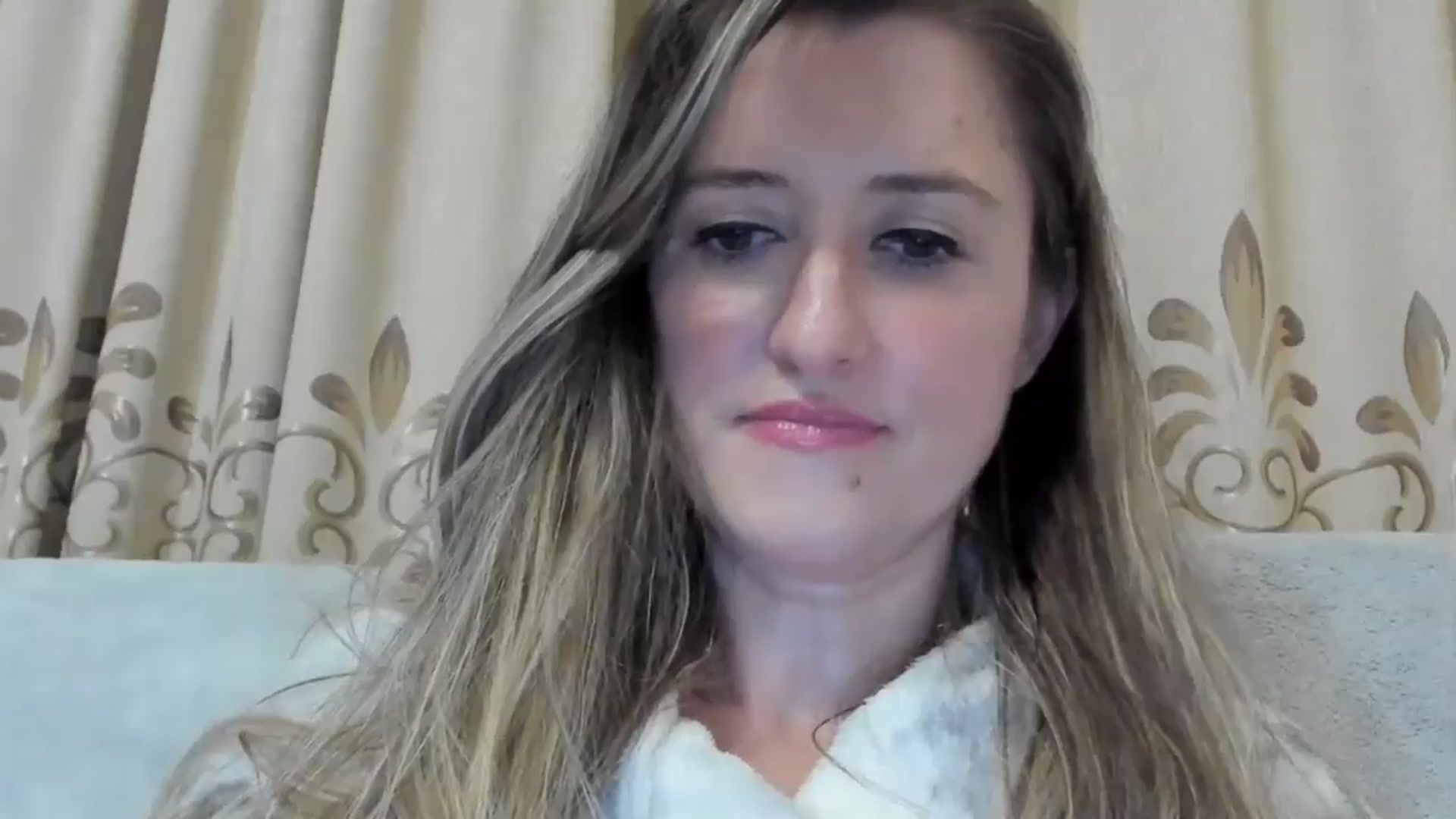 Gallery image thumbnail from BestDream's myfreecams stream on, 11/16/2024, 24:32 image 4 of 20