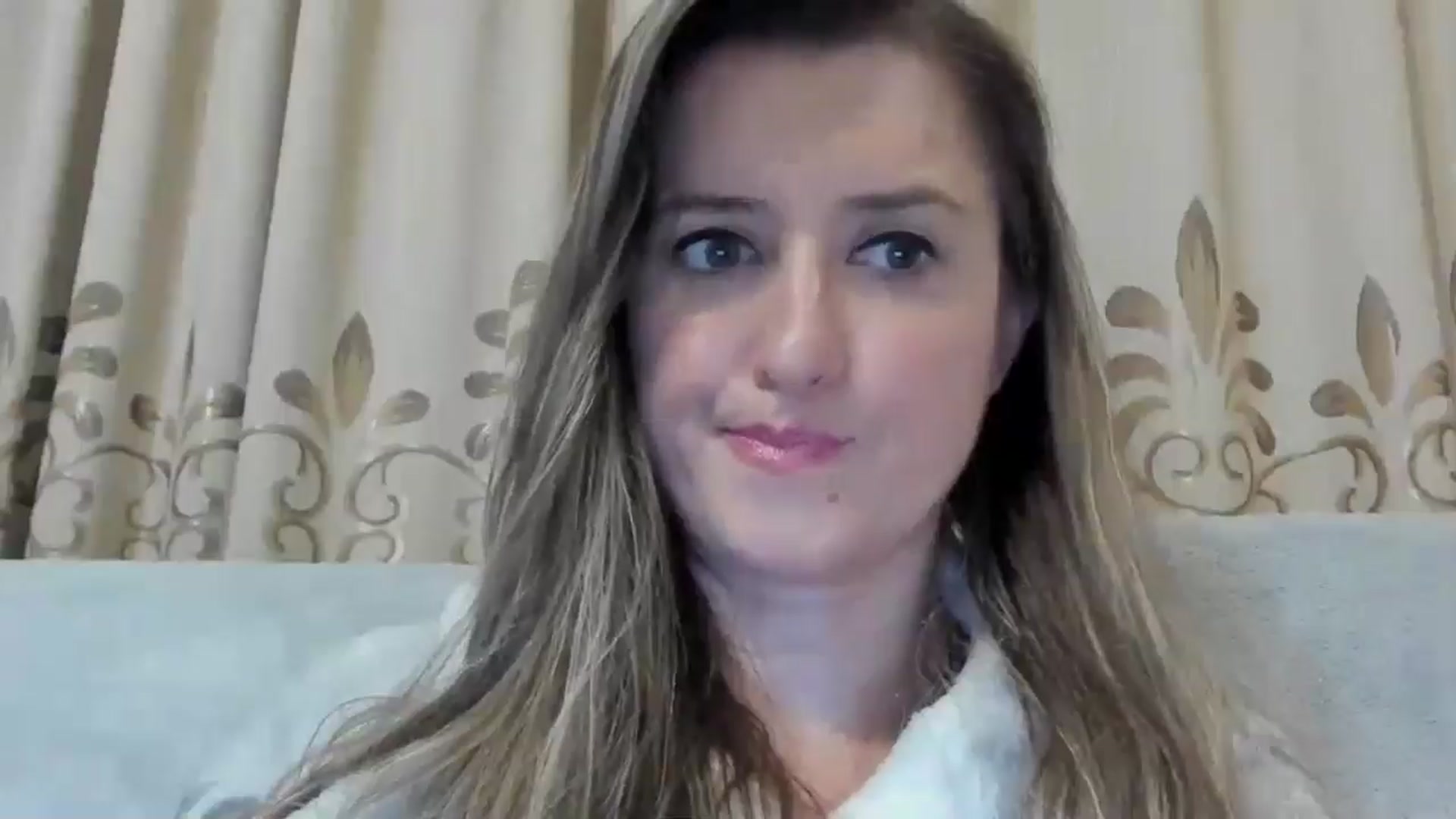 Gallery image thumbnail from BestDream's myfreecams stream on, 11/16/2024, 24:32 image 19 of 20