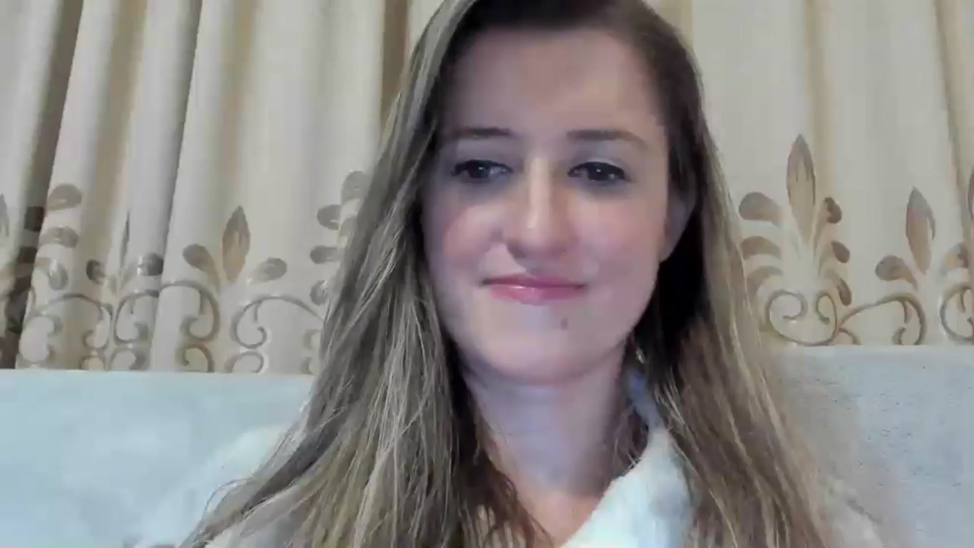 Gallery image thumbnail from BestDream's myfreecams stream on, 11/16/2024, 24:32 image 20 of 20