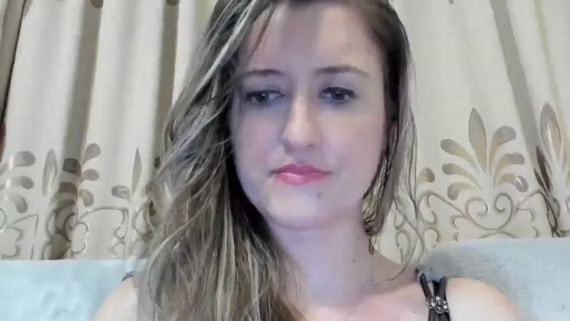 Gallery image thumbnail from BestDream's myfreecams stream on, 11/17/2024, 23:14 image 3 of 20