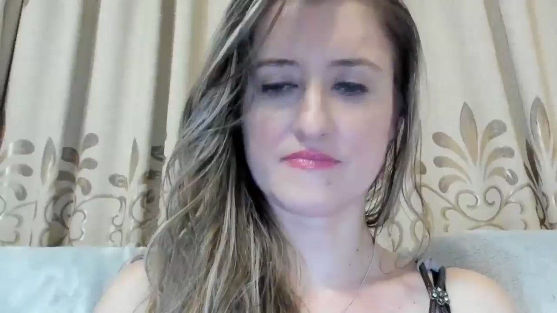 Gallery image thumbnail from BestDream's myfreecams stream on, 11/17/2024, 23:14 image 2 of 20