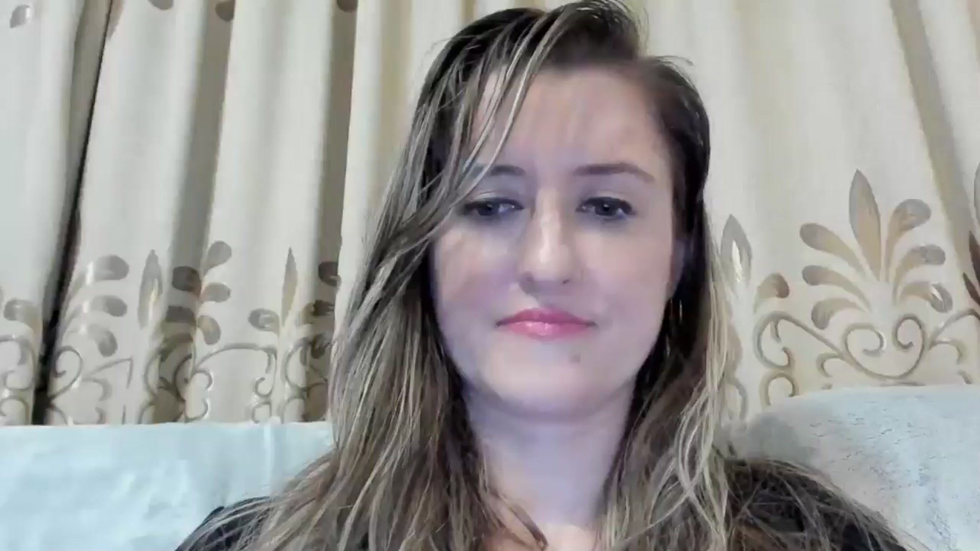 Gallery image thumbnail from BestDream's myfreecams stream on, 11/17/2024, 23:14 image 15 of 20