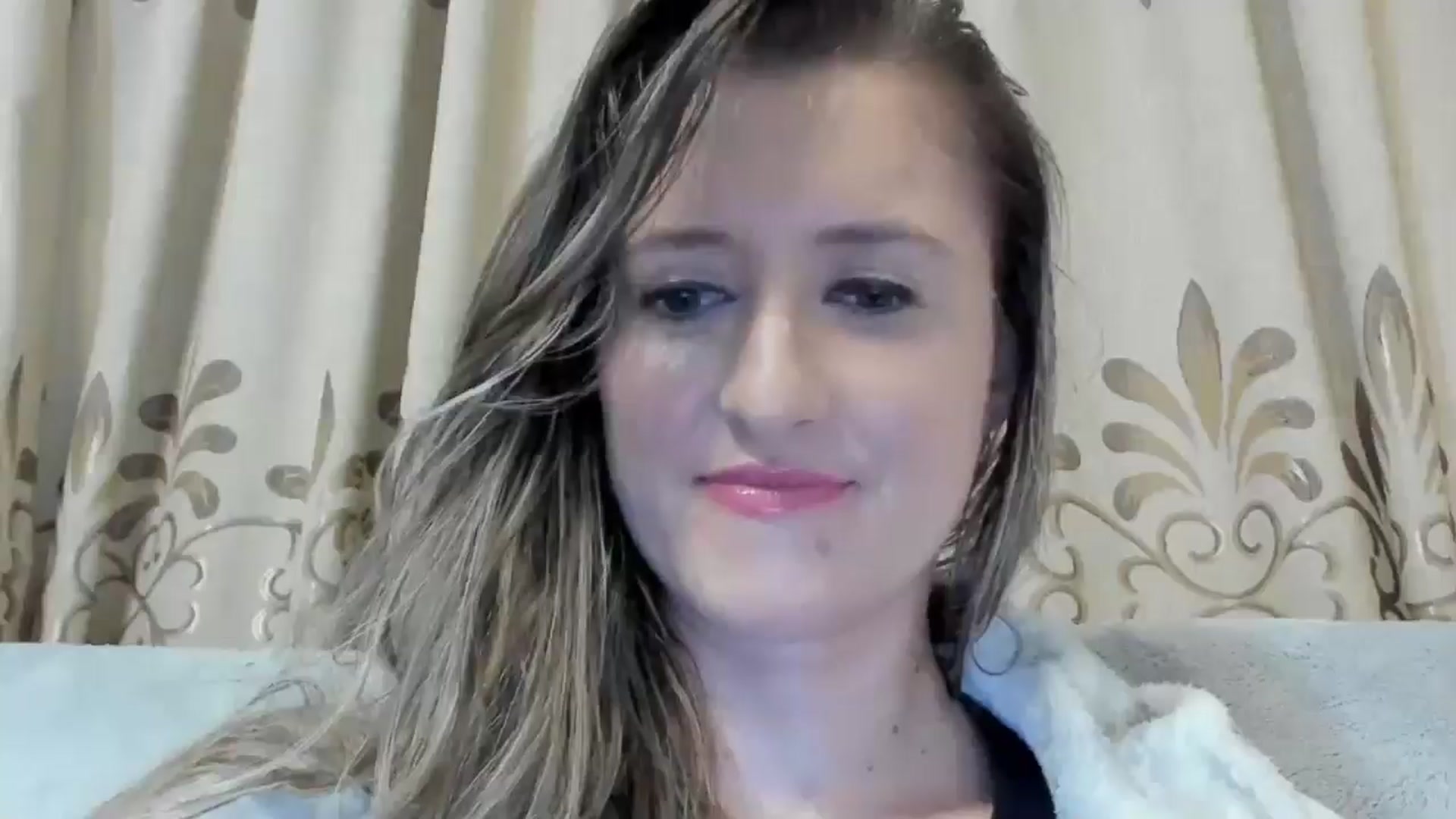 Gallery image thumbnail from BestDream's myfreecams stream on, 11/18/2024, 23:44 image 13 of 20