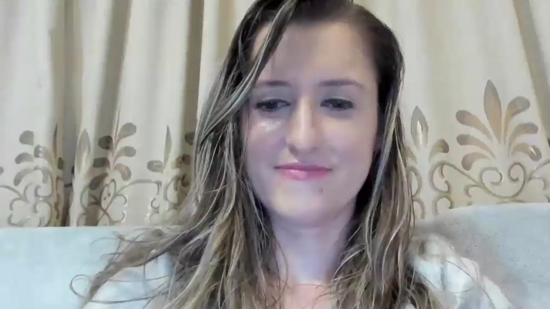 Gallery image thumbnail from BestDream's myfreecams stream on, 11/19/2024, 02:53 image 1 of 20