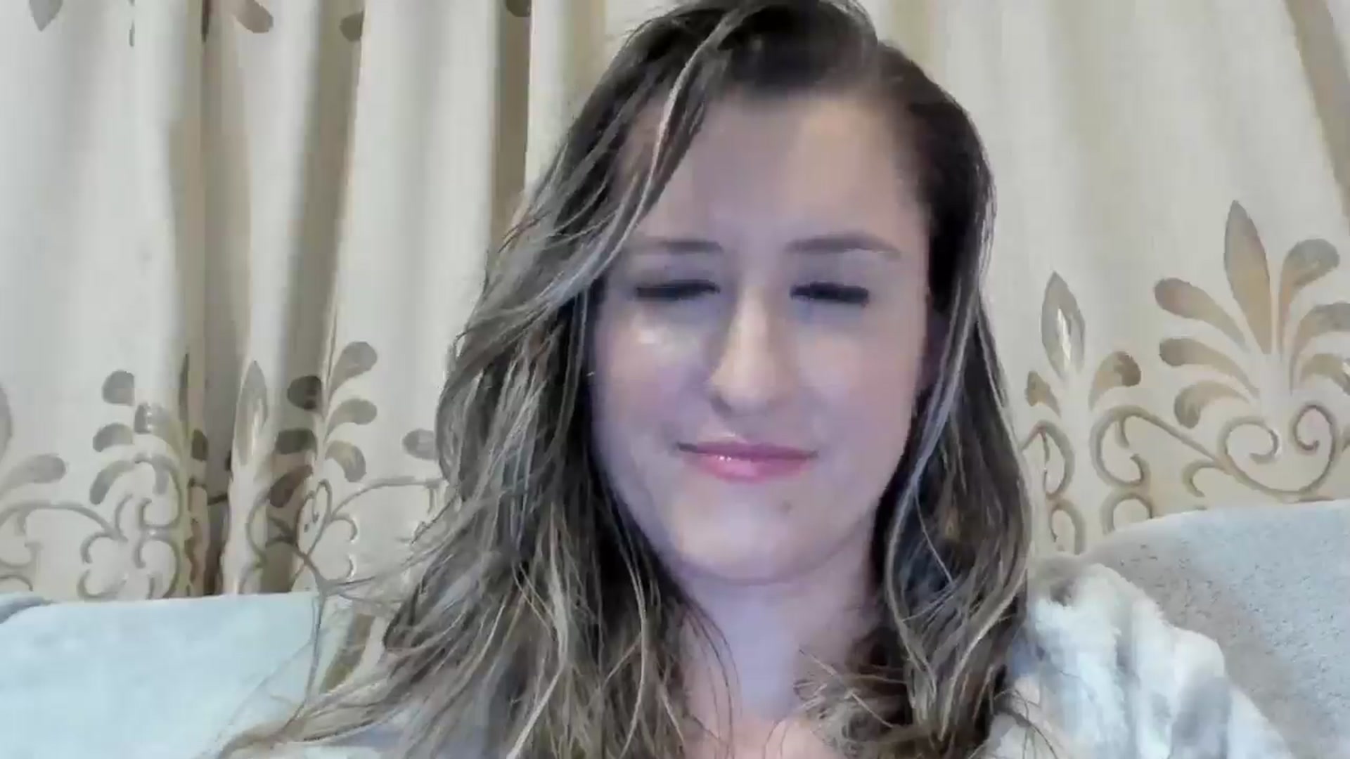 Gallery image thumbnail from BestDream's myfreecams stream on, 11/19/2024, 02:53 image 8 of 20