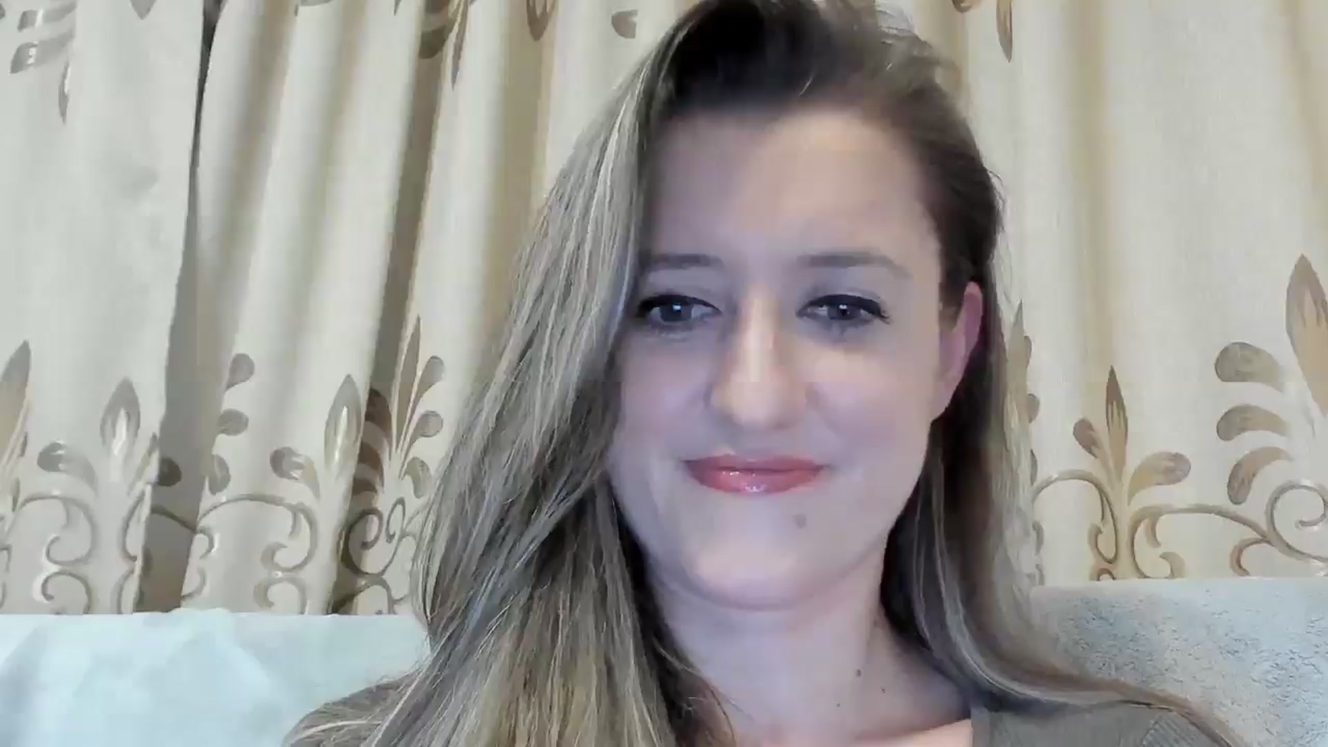 Gallery image thumbnail from BestDream's myfreecams stream on, 11/19/2024, 23:18 image 3 of 20