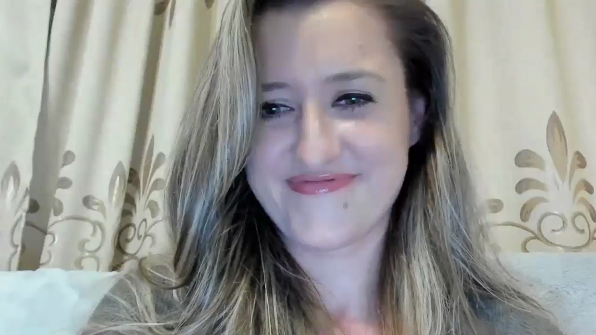 Gallery image thumbnail from BestDream's myfreecams stream on, 11/19/2024, 23:18 image 15 of 20