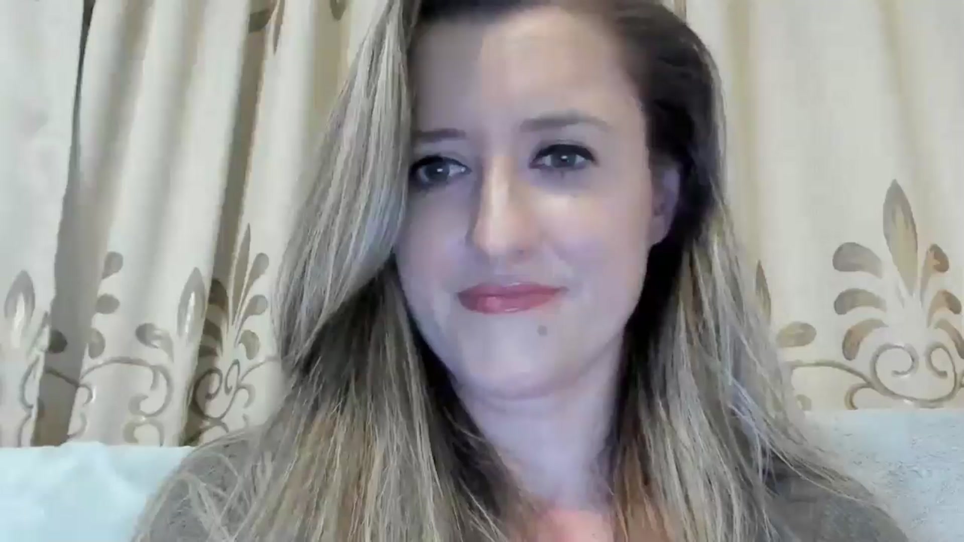 Gallery image thumbnail from BestDream's myfreecams stream on, 11/19/2024, 23:18 image 11 of 20