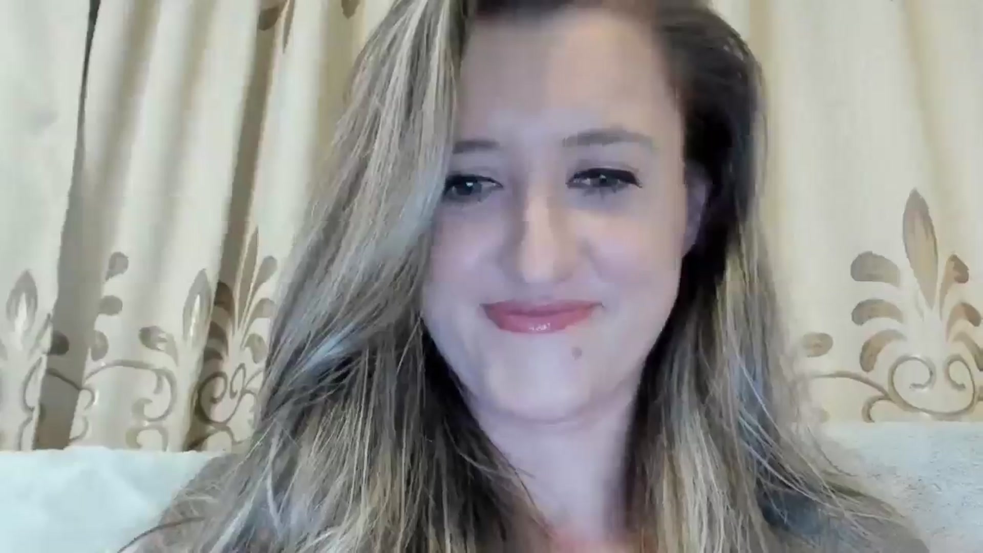 Gallery image thumbnail from BestDream's myfreecams stream on, 11/19/2024, 23:18 image 16 of 20