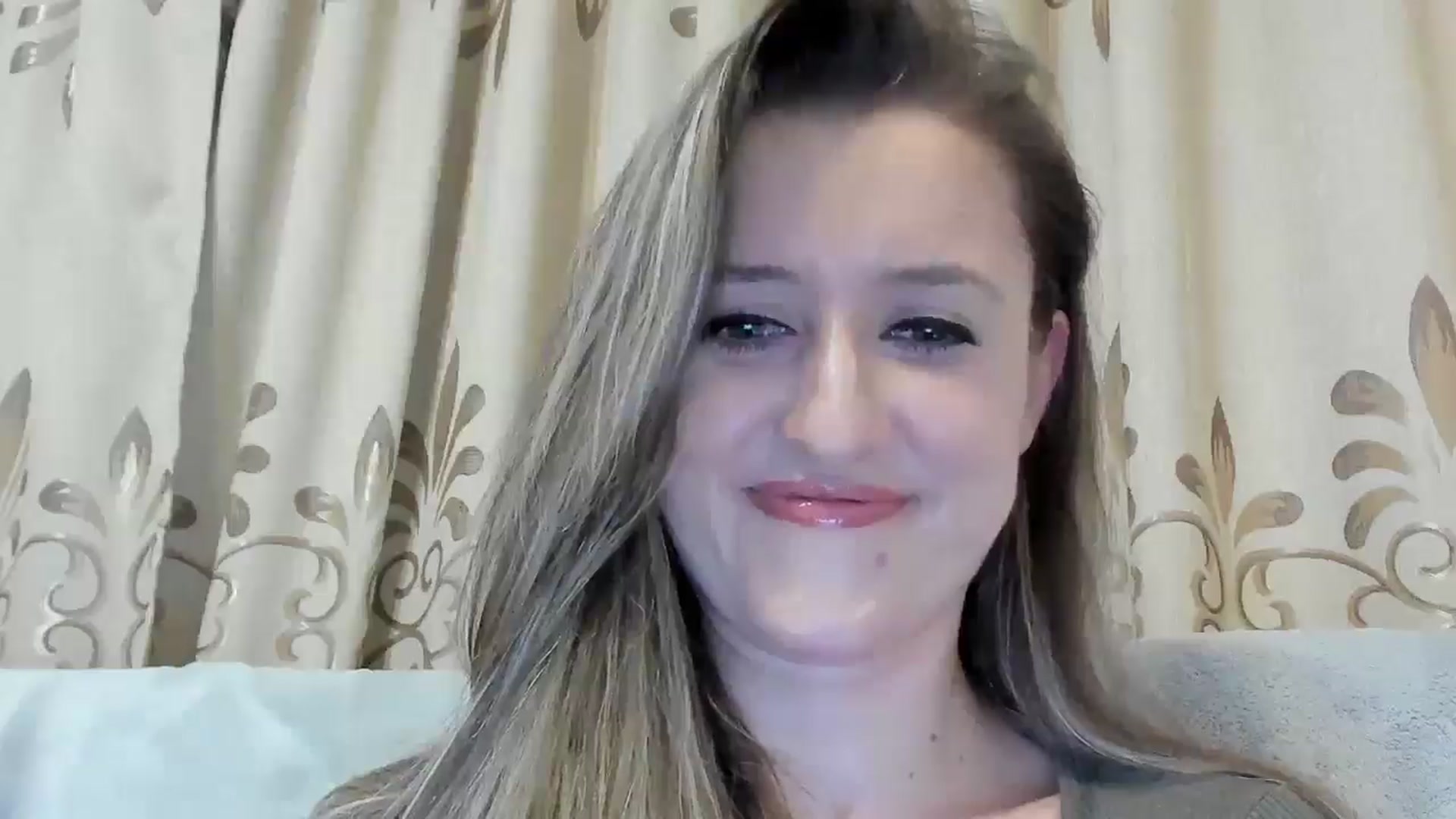 Gallery image thumbnail from BestDream's myfreecams stream on, 11/19/2024, 23:18 image 4 of 20